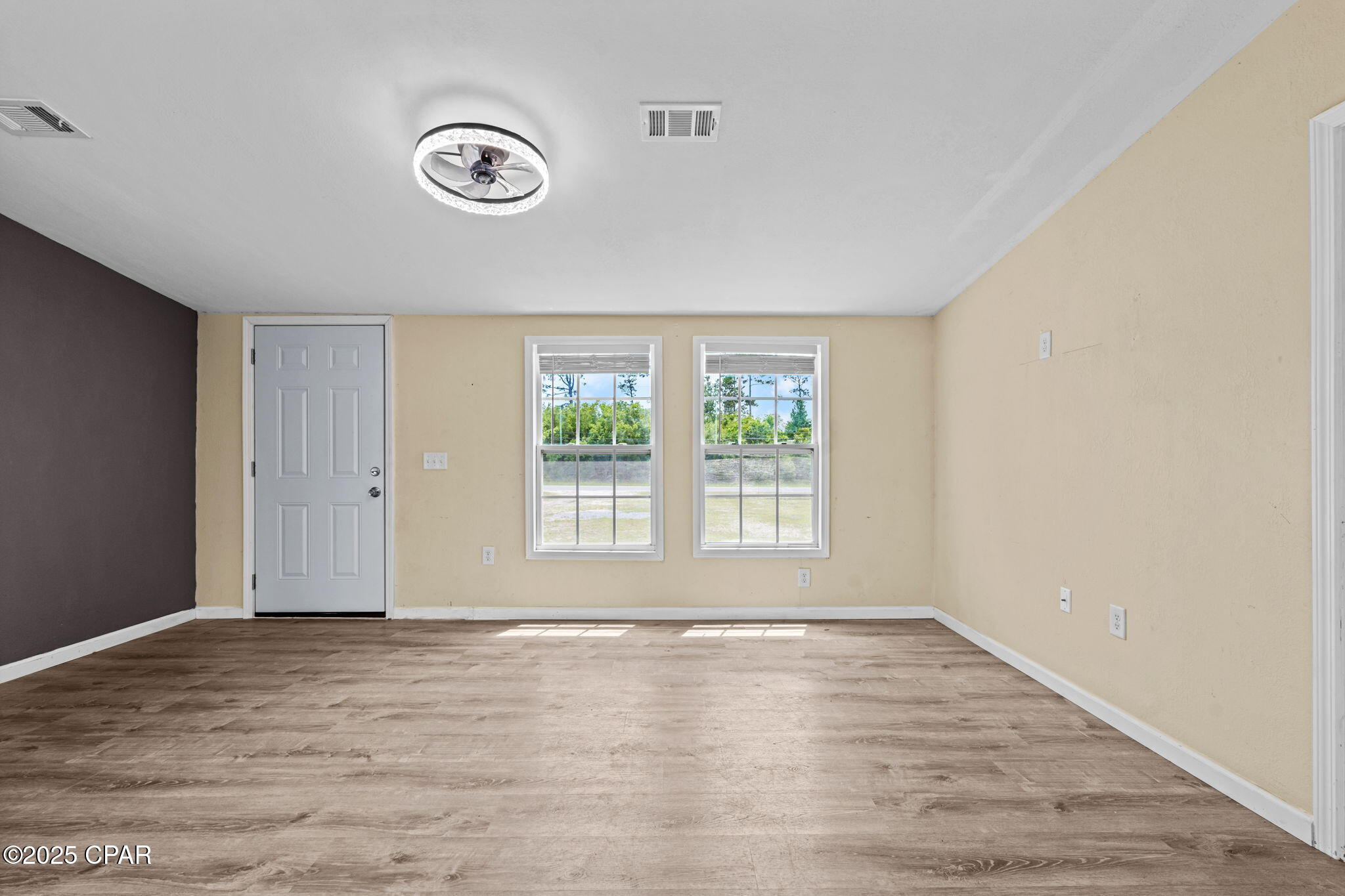 Image 7 For 6109 Shannon Circle