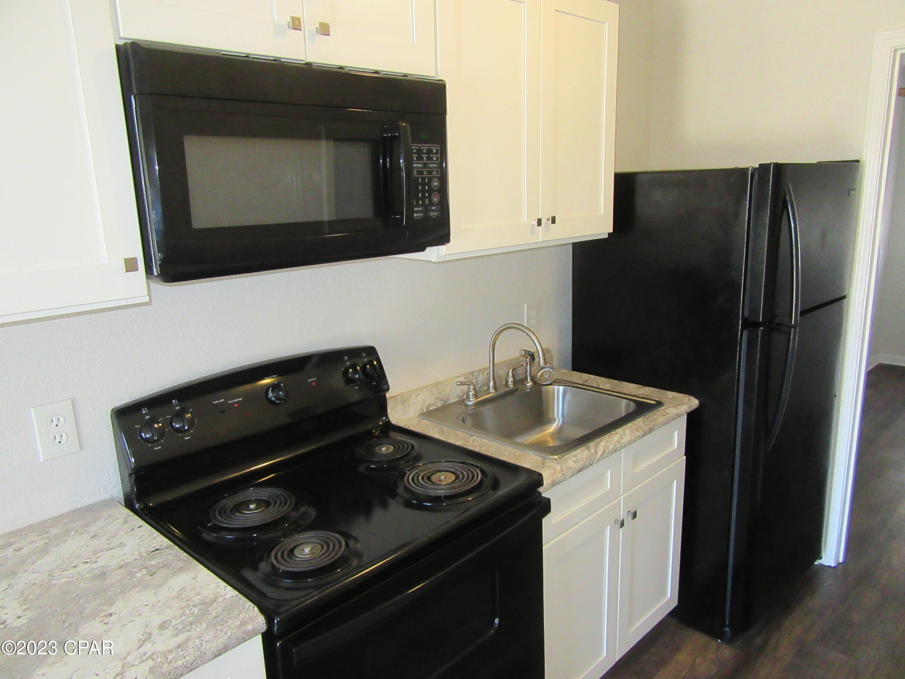 Image 4 For 1400 Gulf Avenue #2