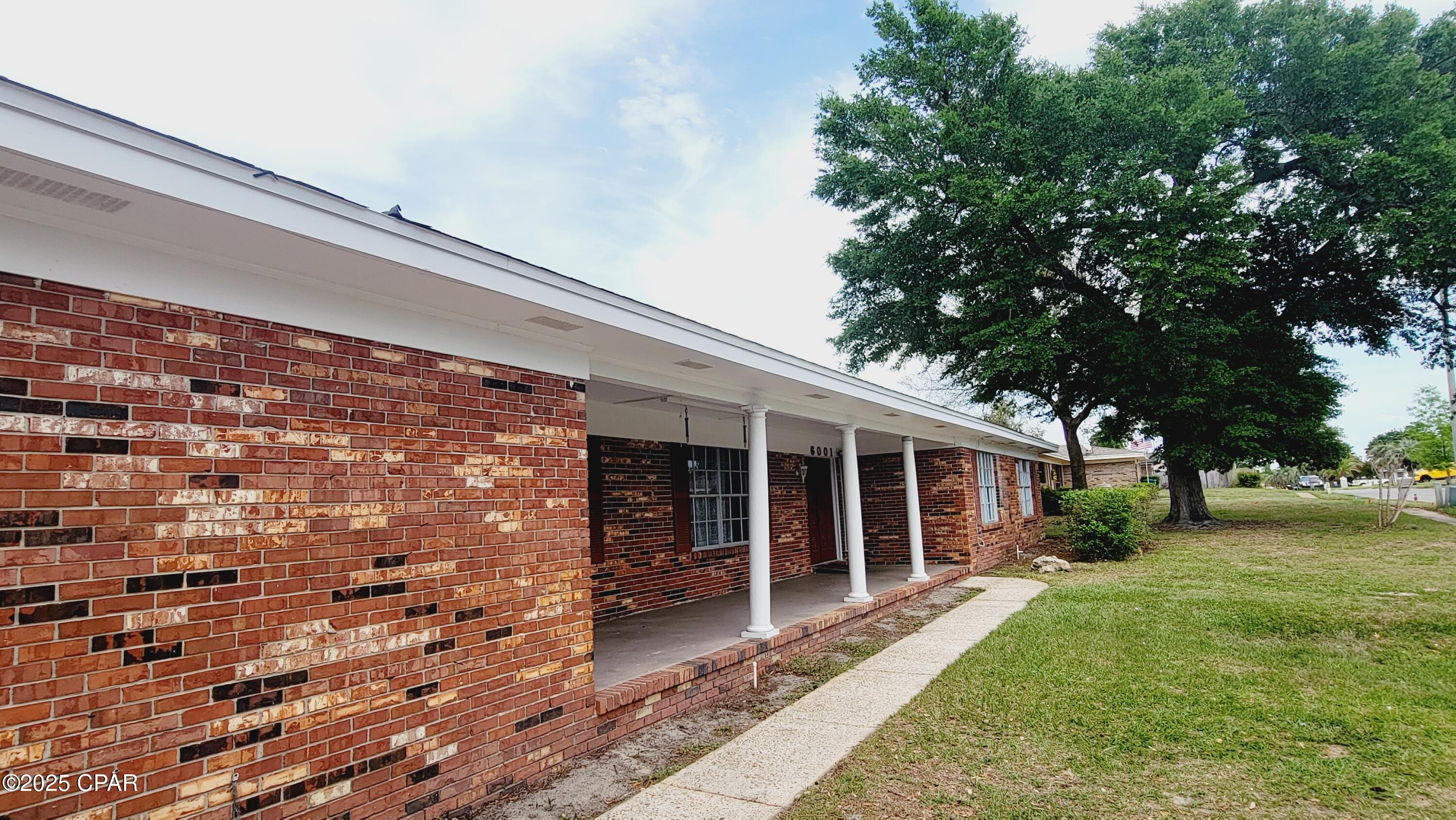 Image 9 For 6001 Minneola Street