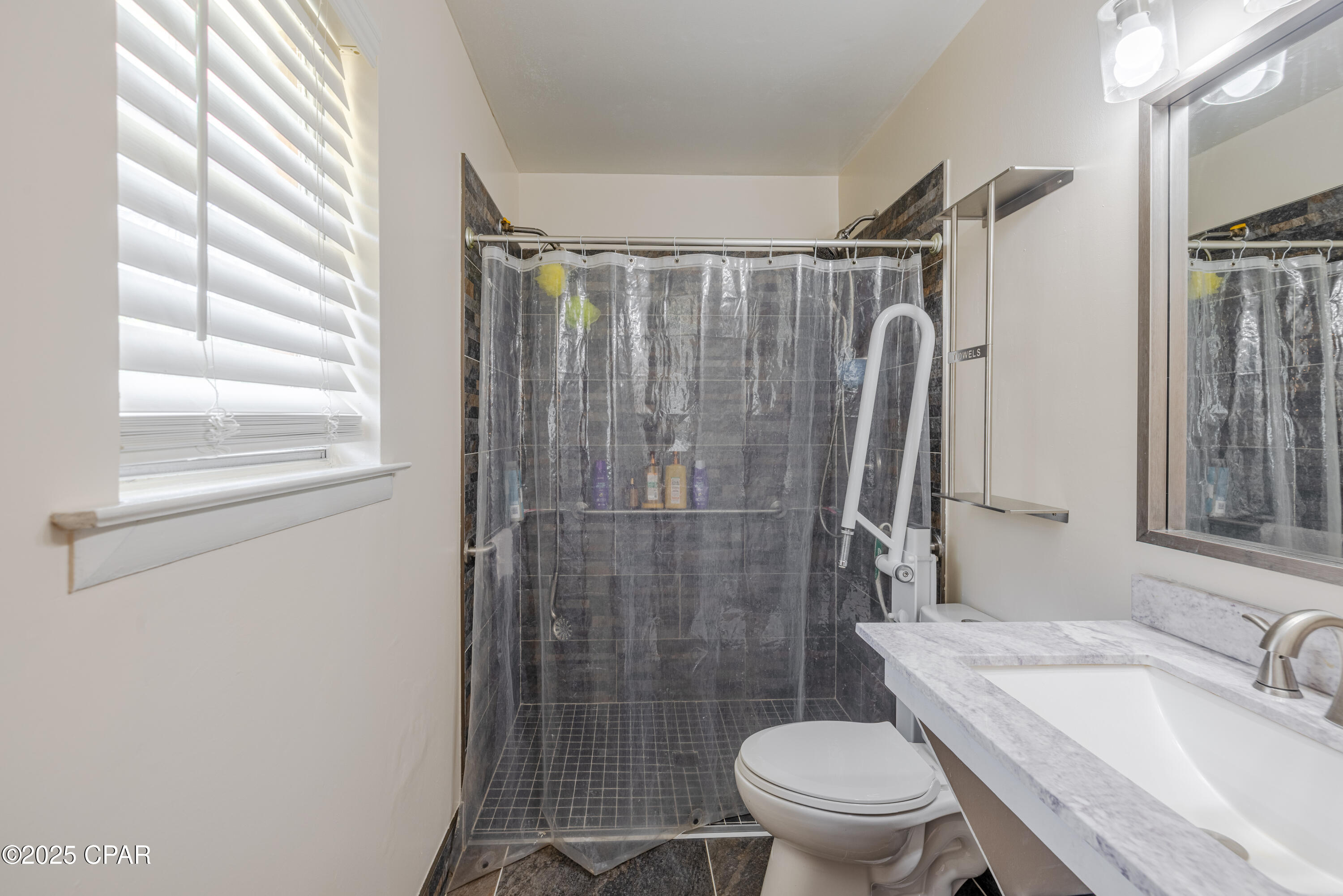 215 Tates Lane, Southport, Florida image 13