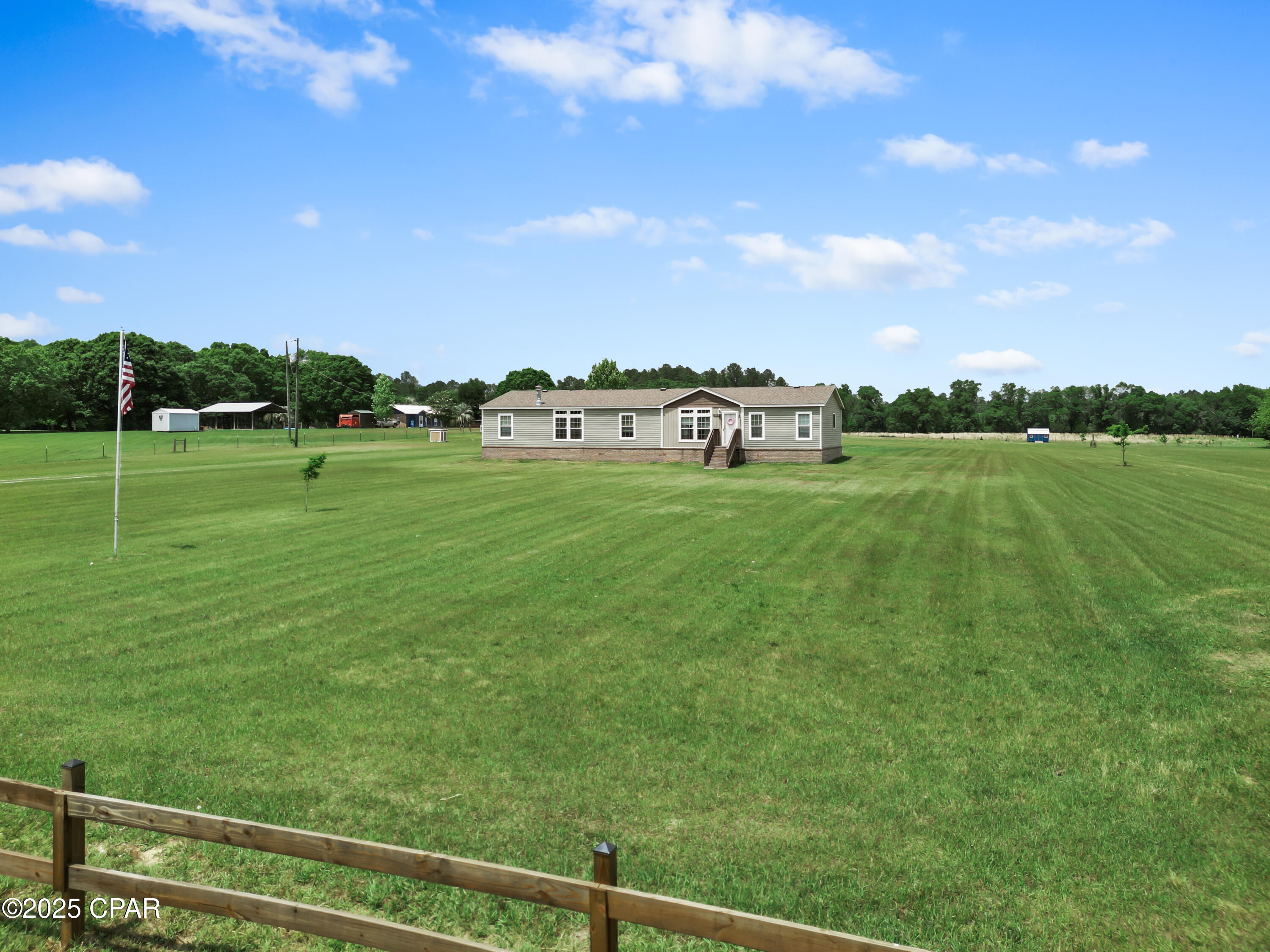 1834 Cane Mill Road, Chipley, Florida image 1