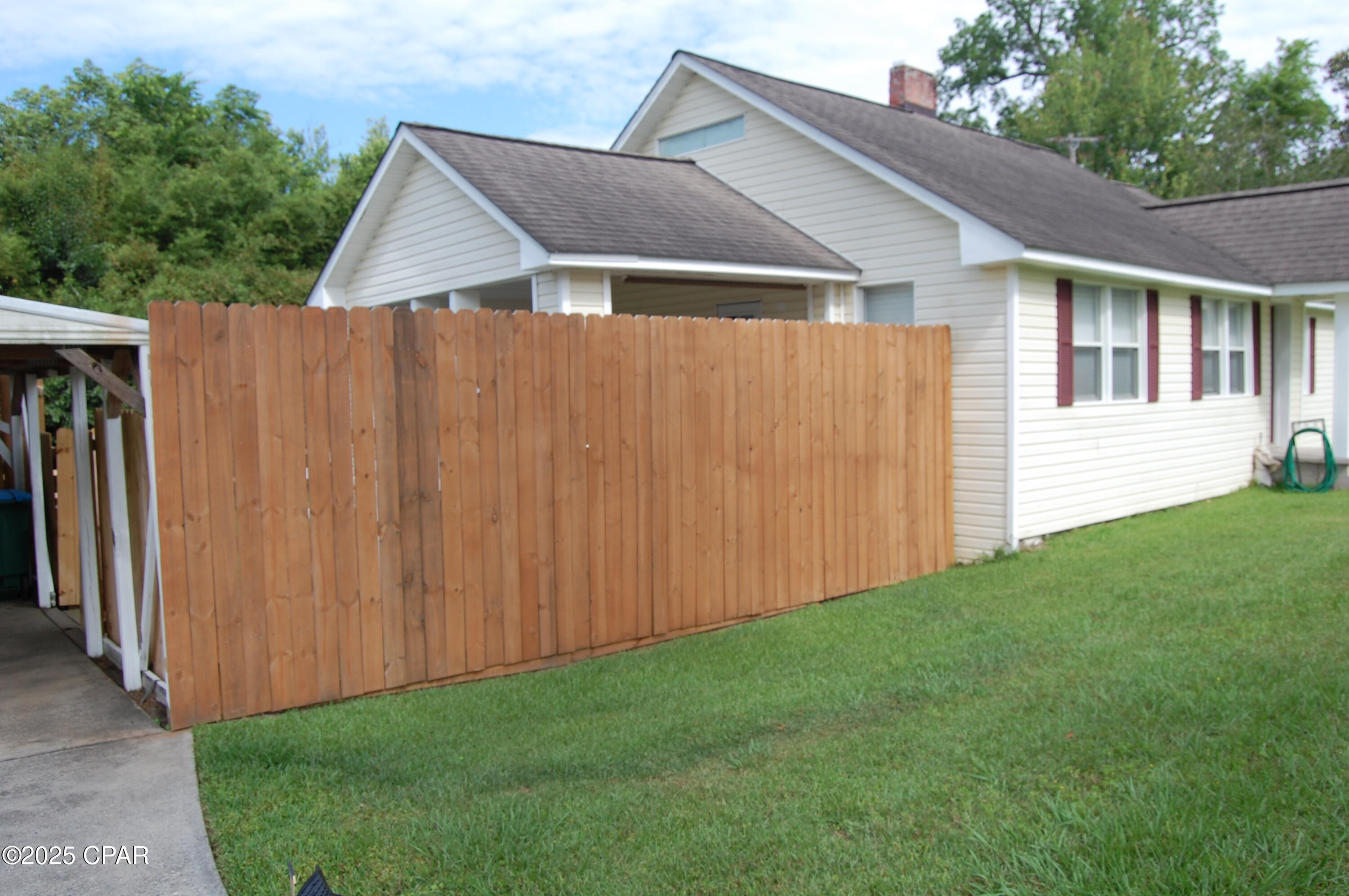 2959 Sylvia Drive, Marianna, Florida image 2