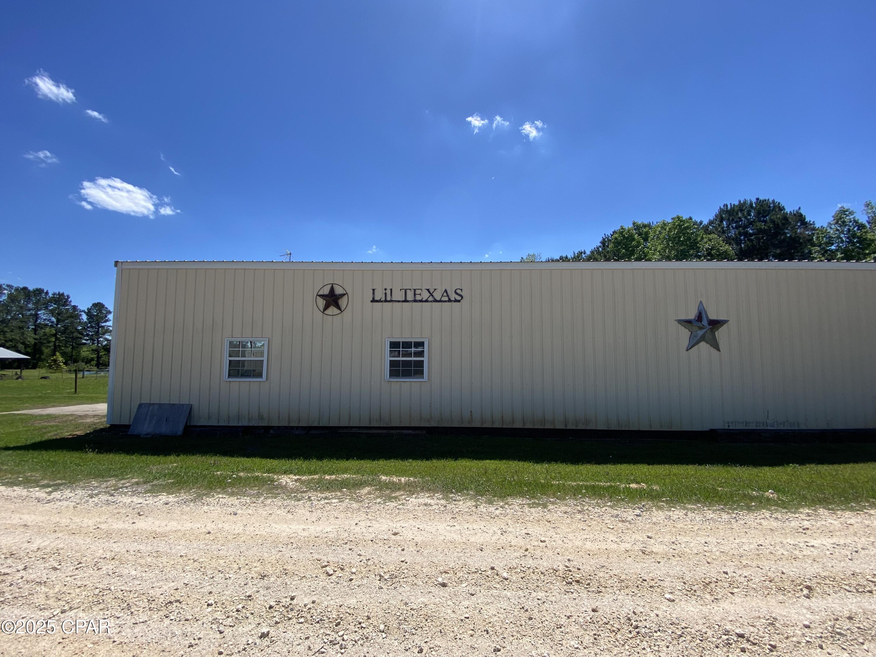 3586 Bush Road, Graceville, Florida image 16