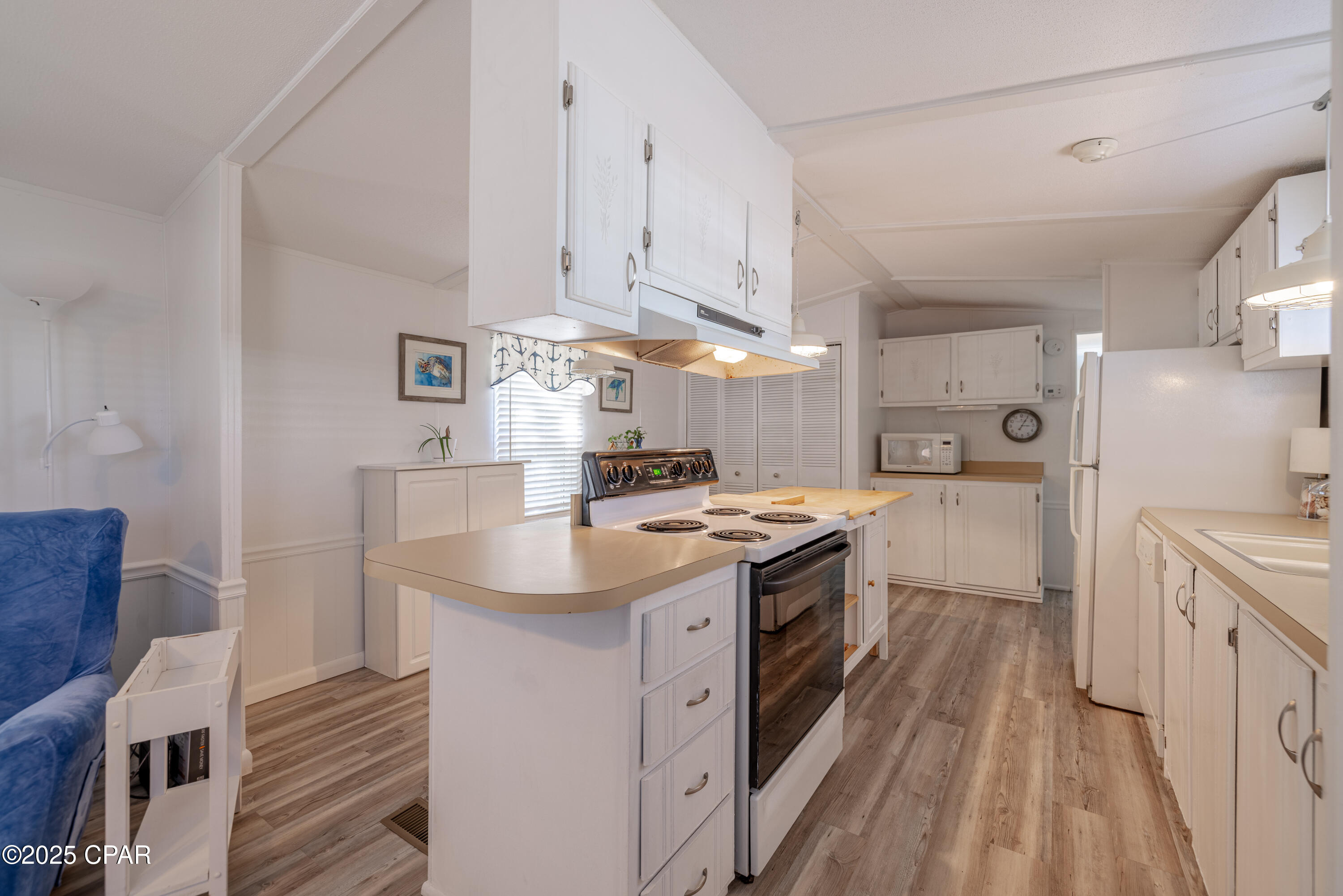 672 Malaga Place, Panama City Beach, Florida image 12