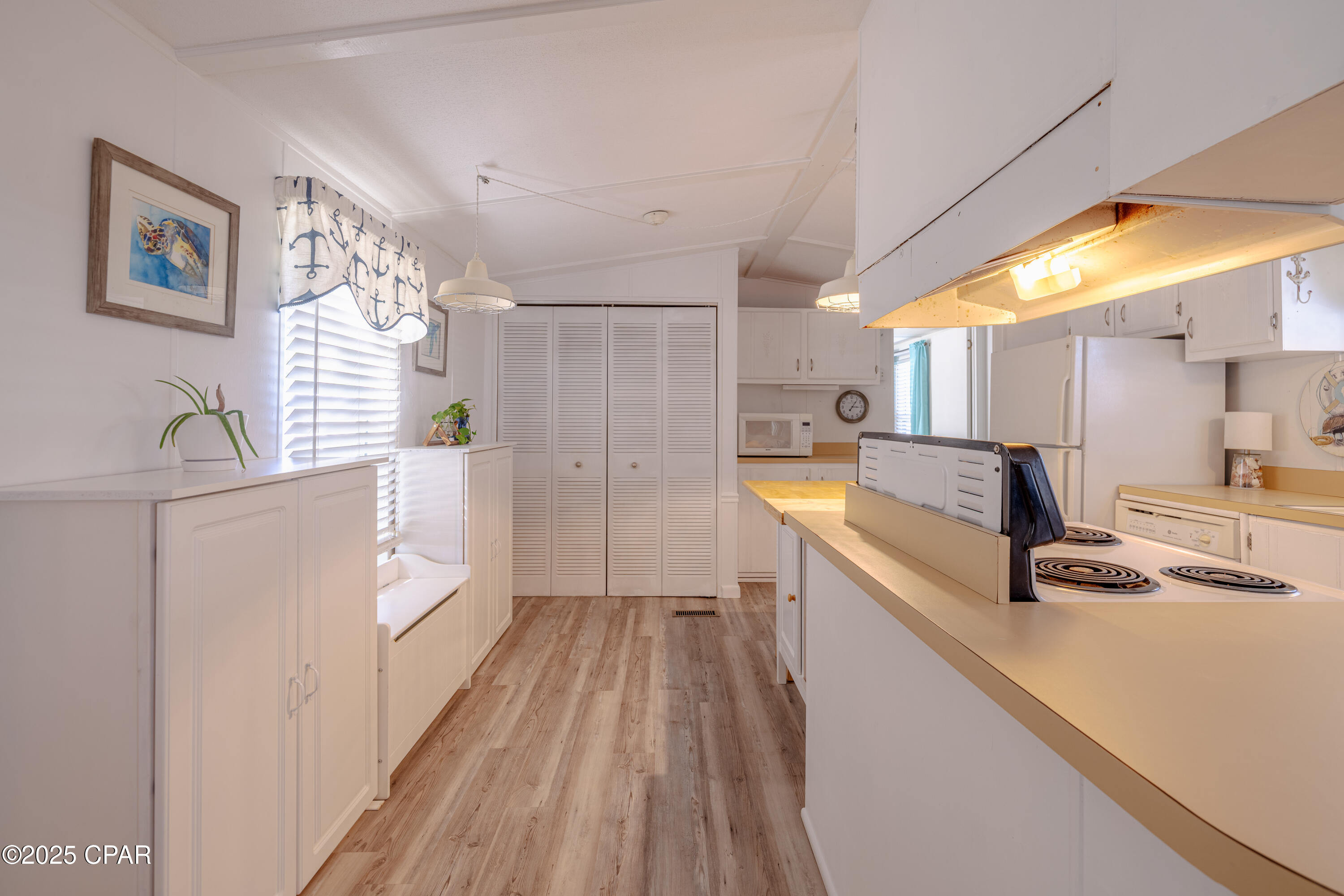 672 Malaga Place, Panama City Beach, Florida image 18