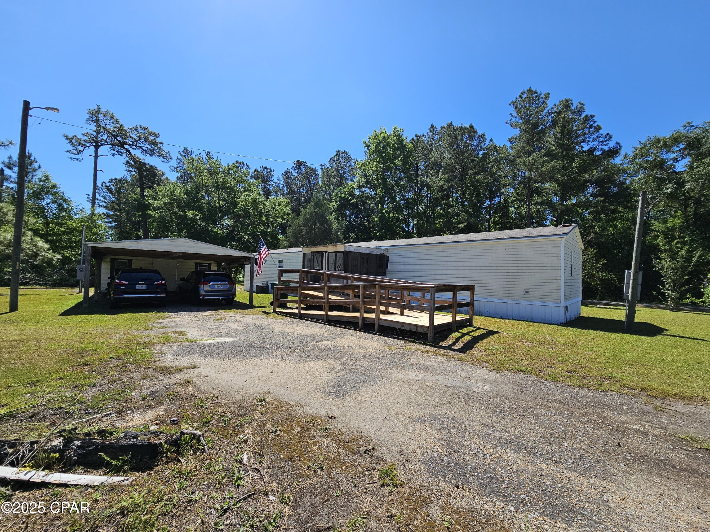 18089 NE Arnold Kelly Road, Hosford, Florida image 1
