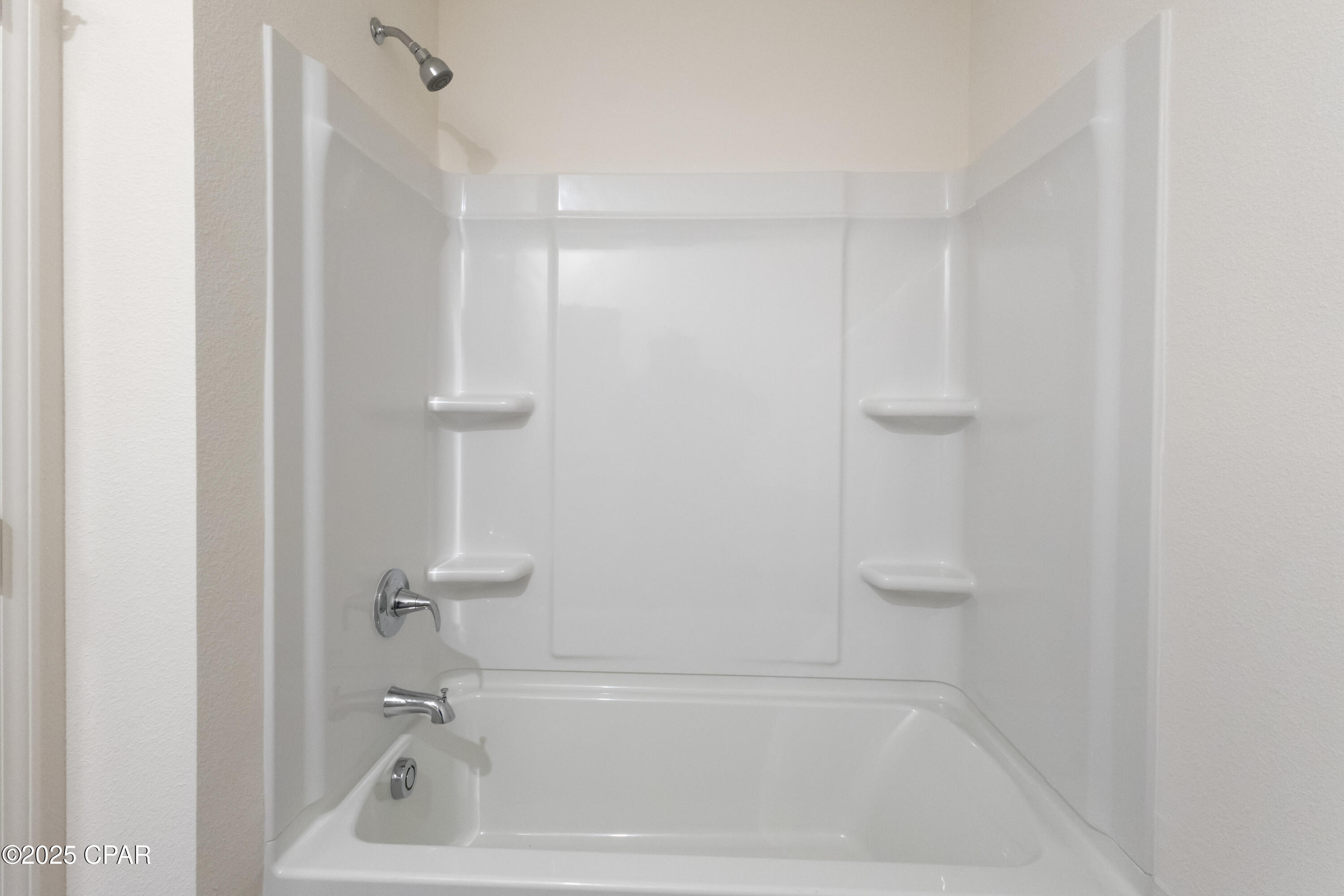 8021 Greyling Circle, Youngstown, Florida image 14