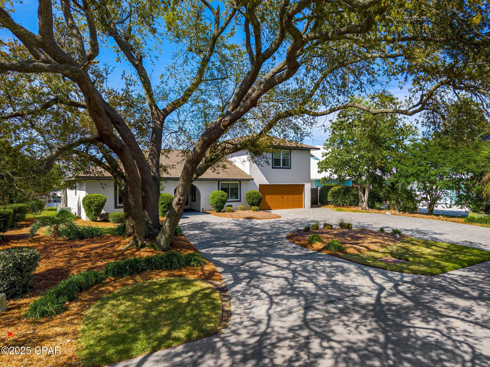 Listing photo id 1 for 523 Wahoo Road