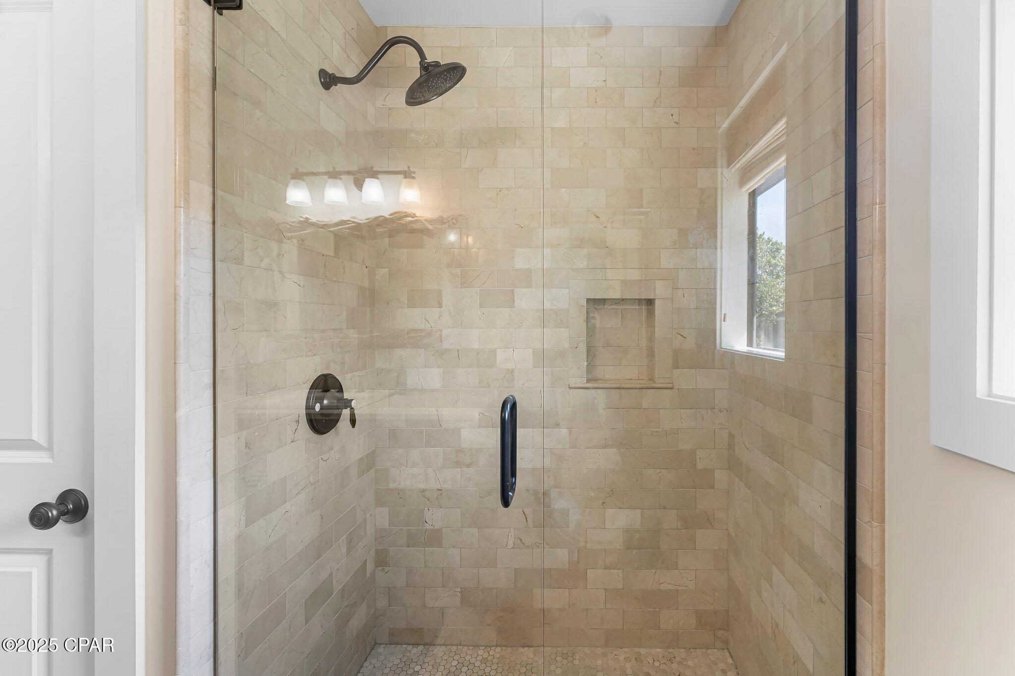 Listing photo id 15 for 523 Wahoo Road