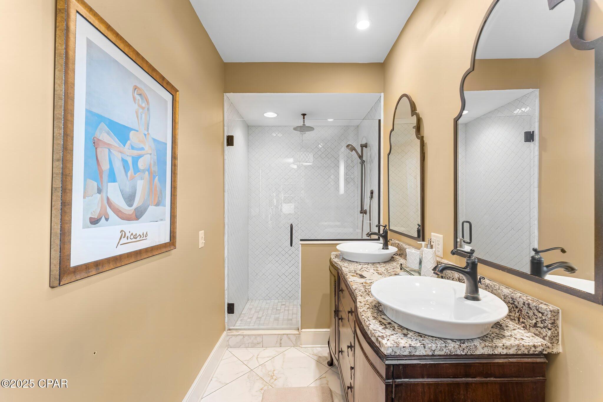 Listing photo id 18 for 523 Wahoo Road