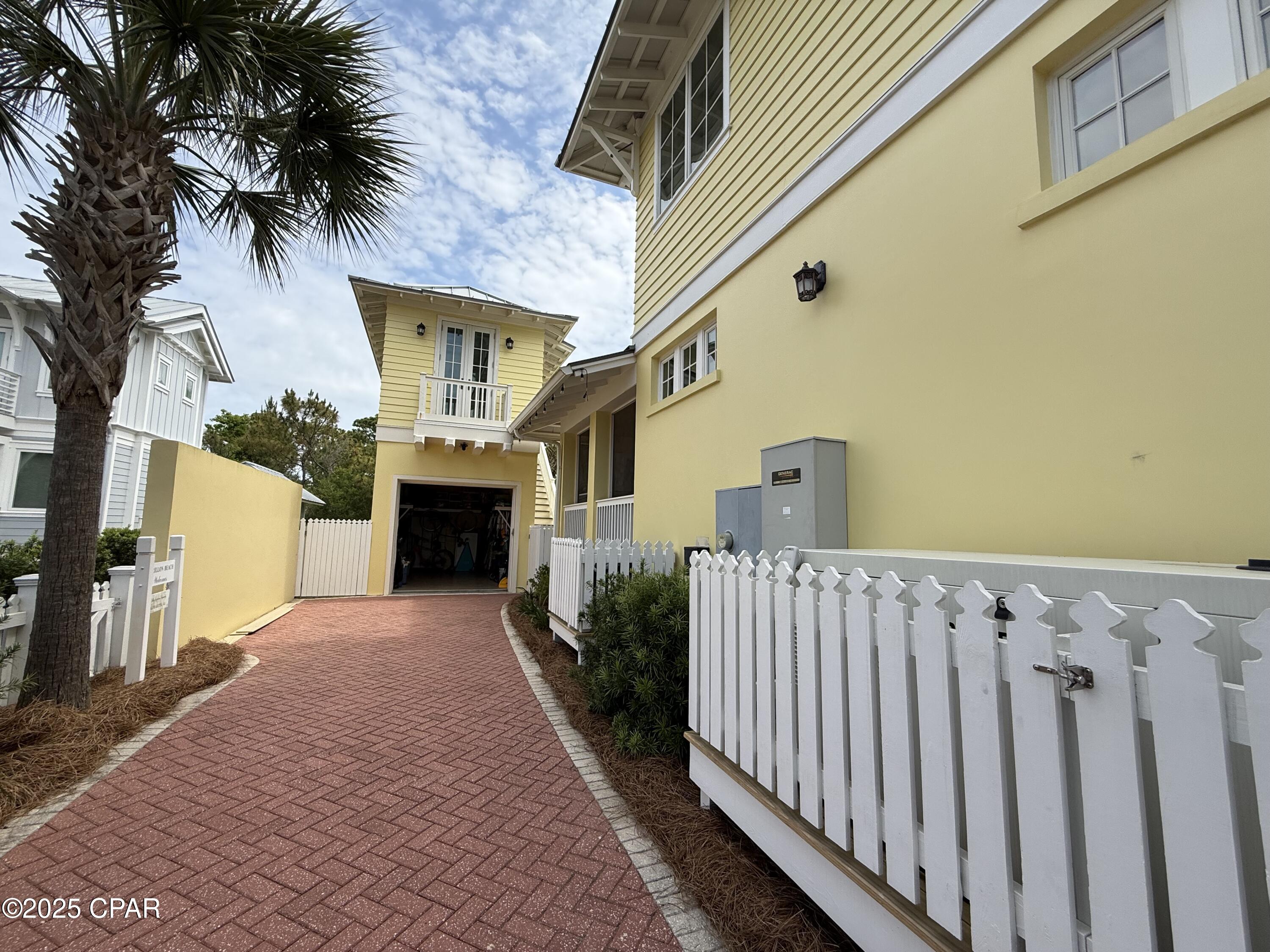 Image 35 For 285 Beachside Drive