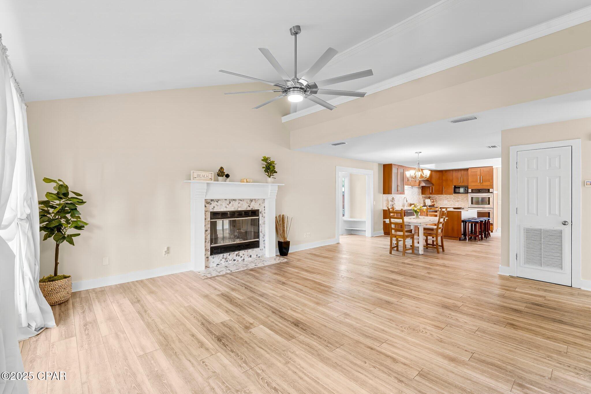 Image 11 For 16207 Sky Avenue