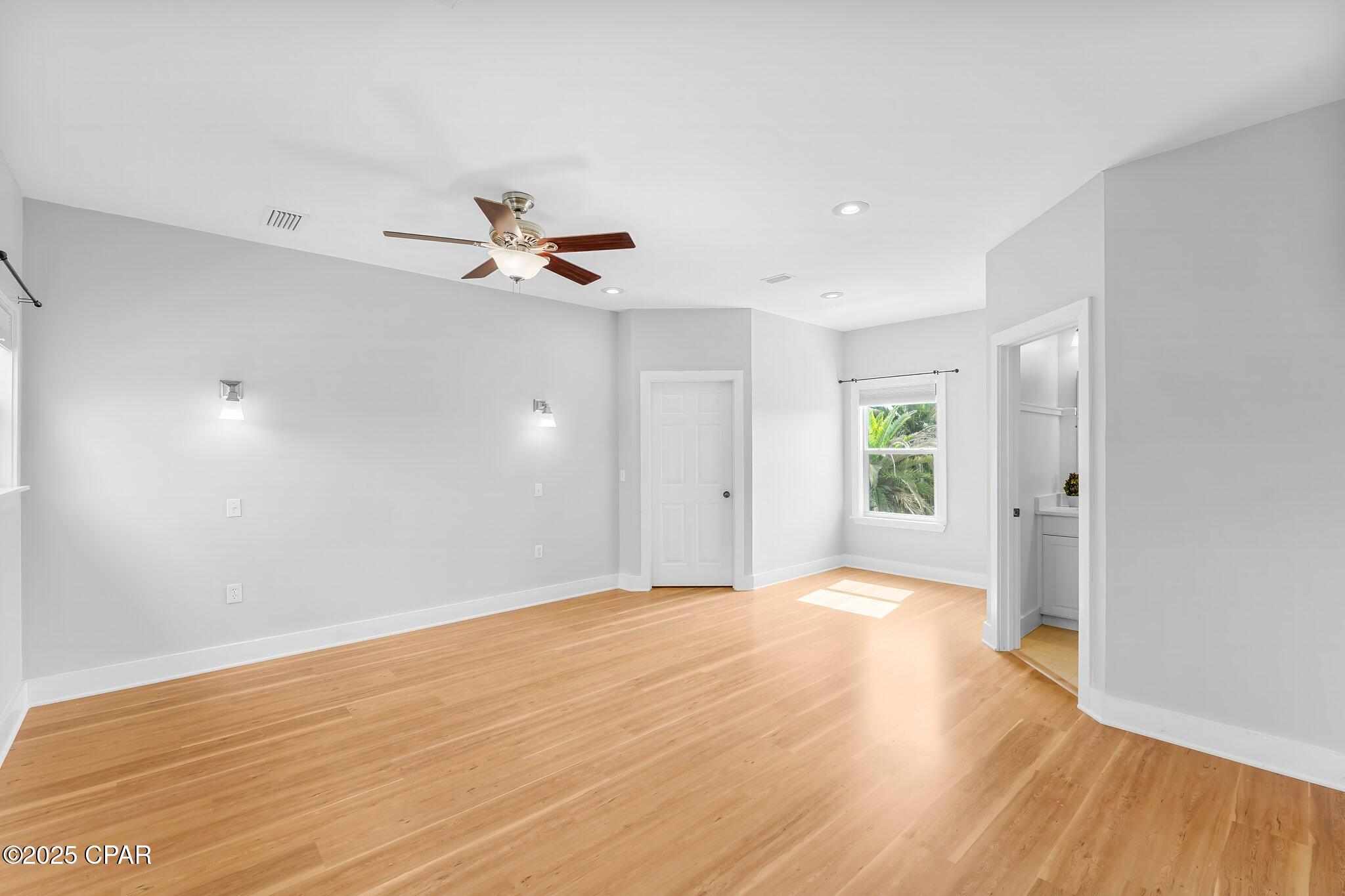 Image 40 For 16207 Sky Avenue