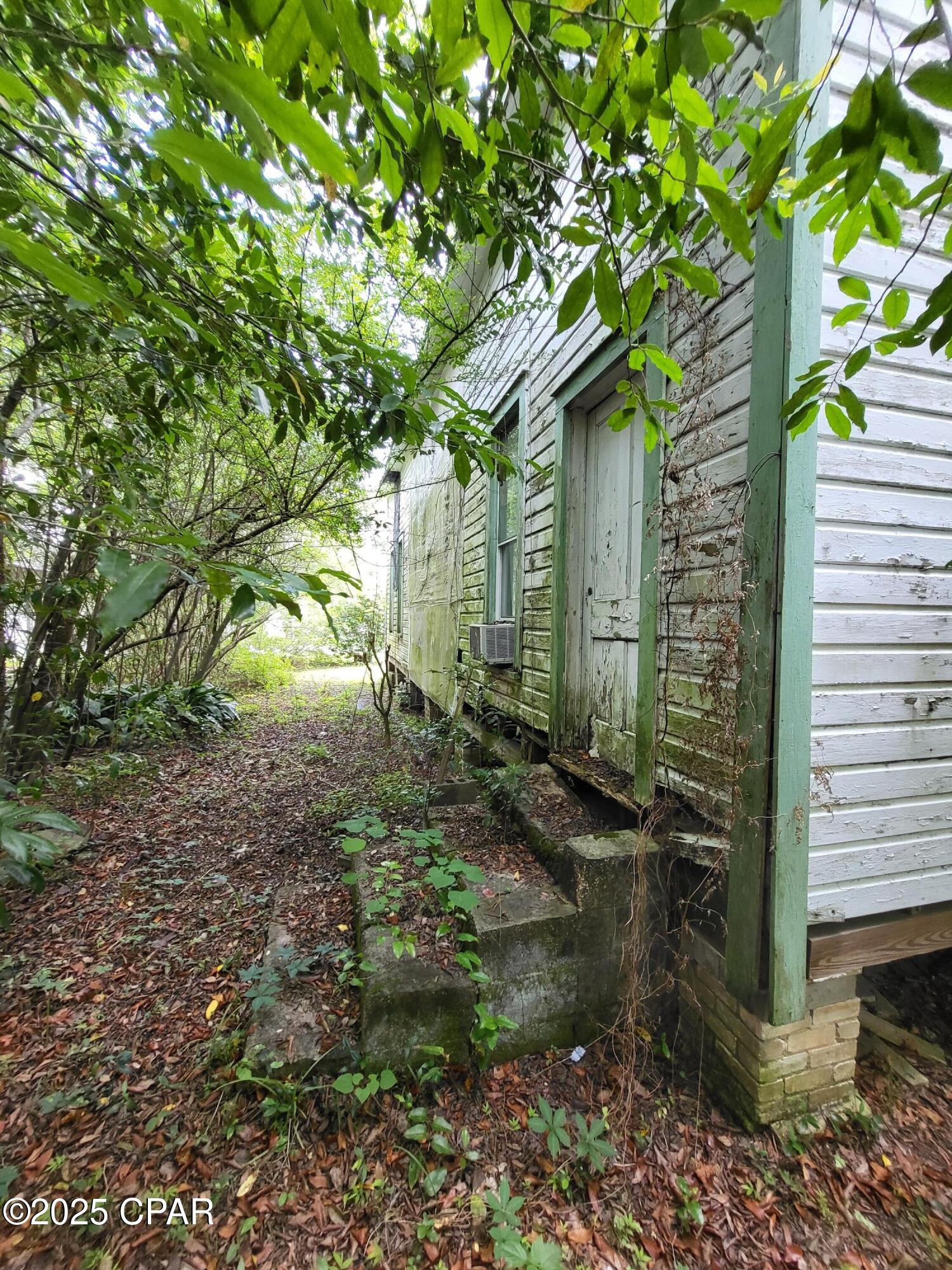880 Main Street, Chipley, Florida image 24
