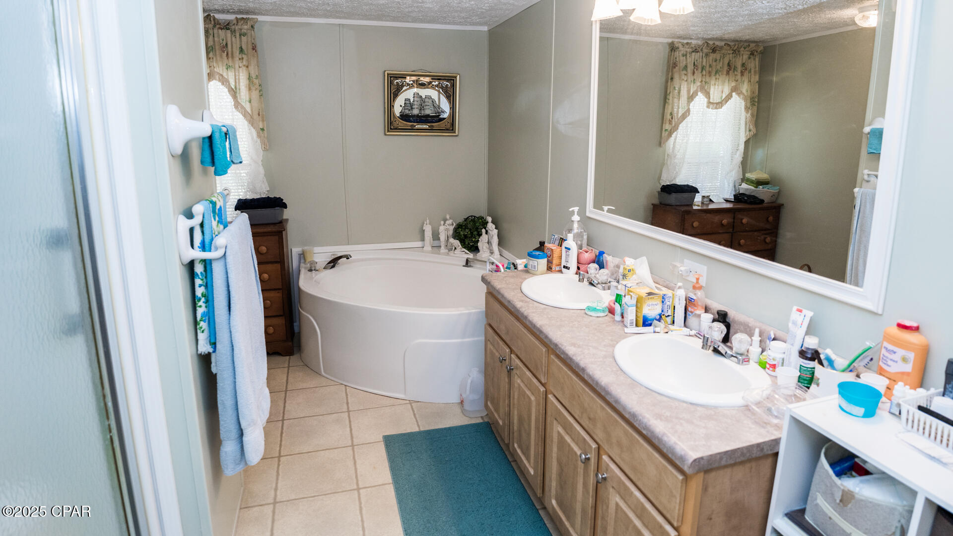 24105 NW L K Lona Drive, Fountain, Florida image 6