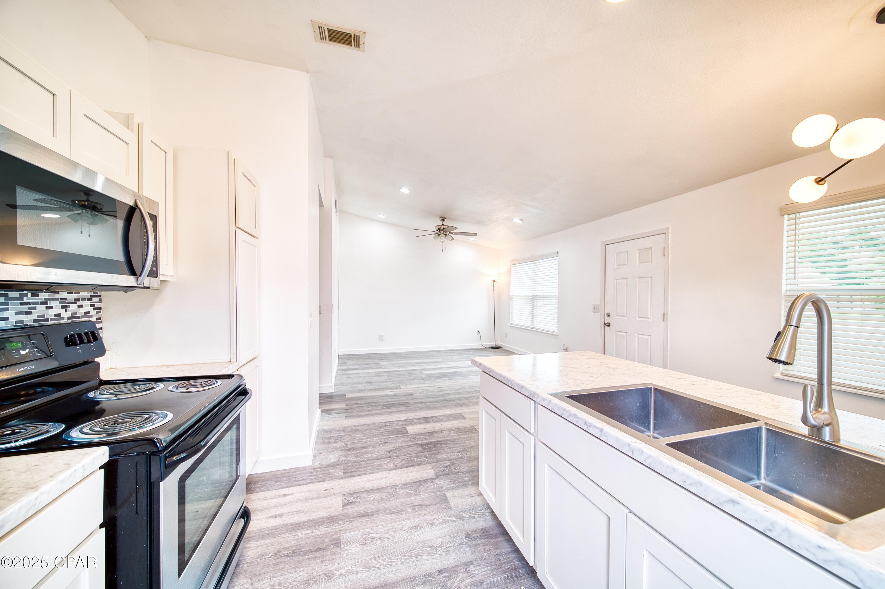 Image 10 For 2722 Oak Hammock Avenue