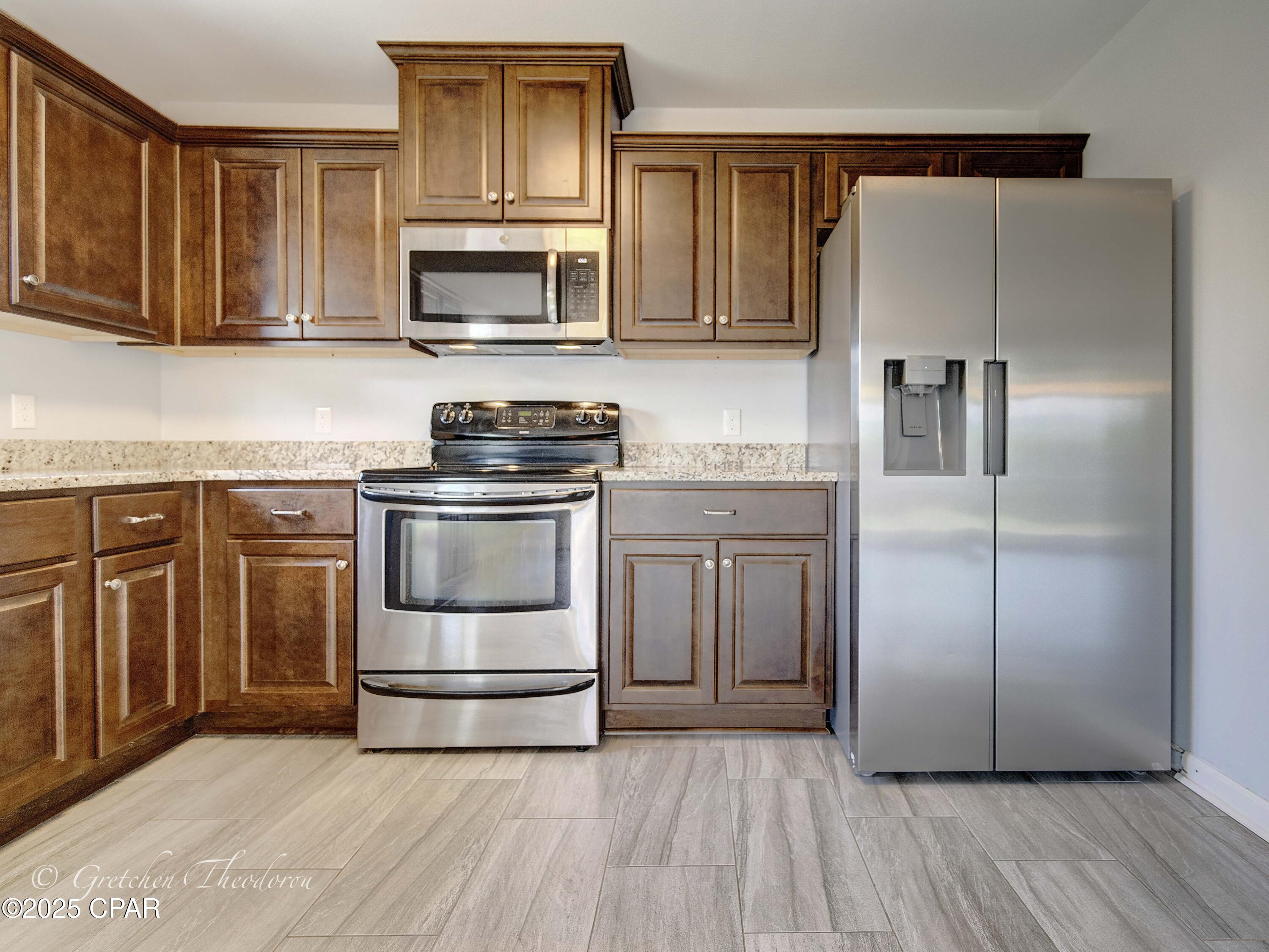Image 8 For 3549 Azalea Way Way