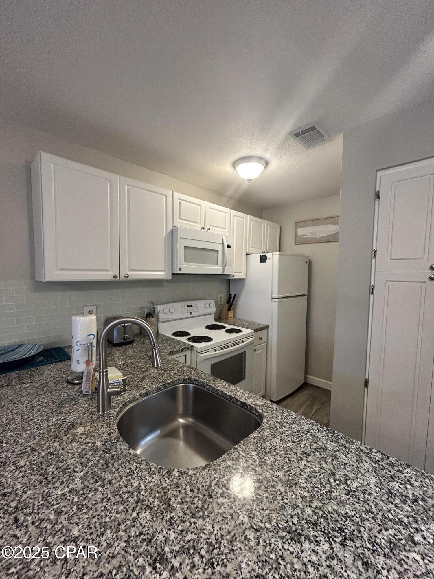 8730 Thomas Drive #102, Panama City, Florida image 10