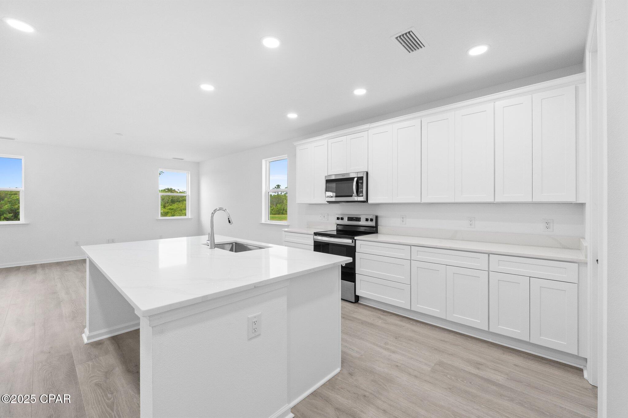 Image 8 For 9511 Paradise Drive