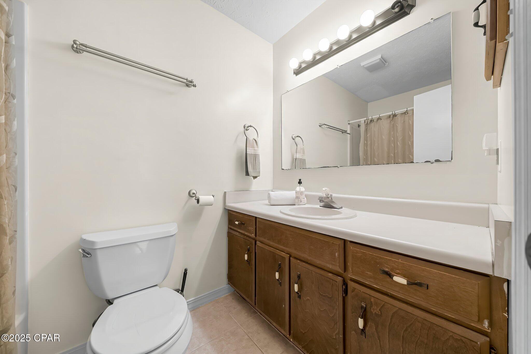 585 Lagoon Oaks Drive, Panama City Beach, Florida image 17