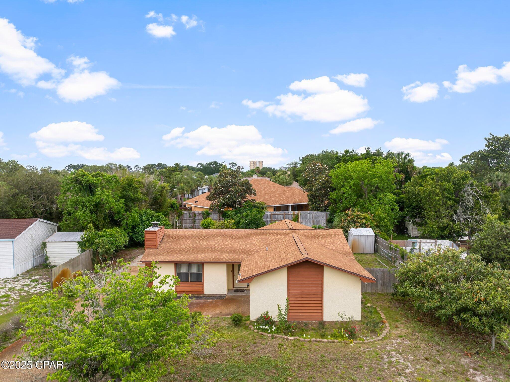 585 Lagoon Oaks Drive, Panama City Beach, Florida image 2