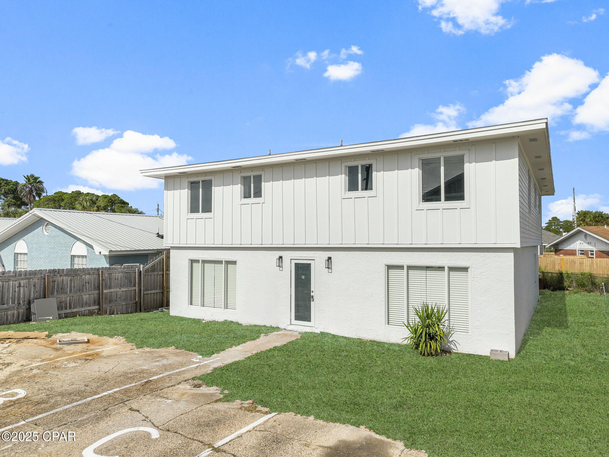Image 7 For 3908 Ocean View Drive