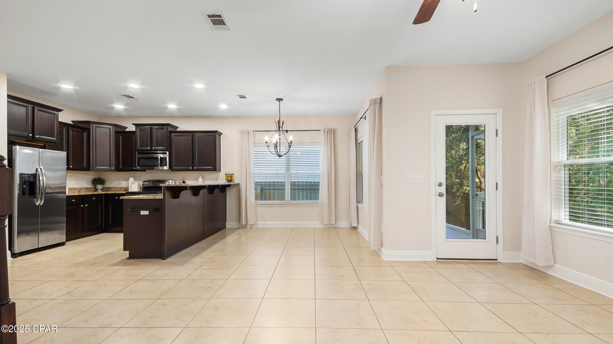 Image 10 For 76 Mosaic Oaks Circle