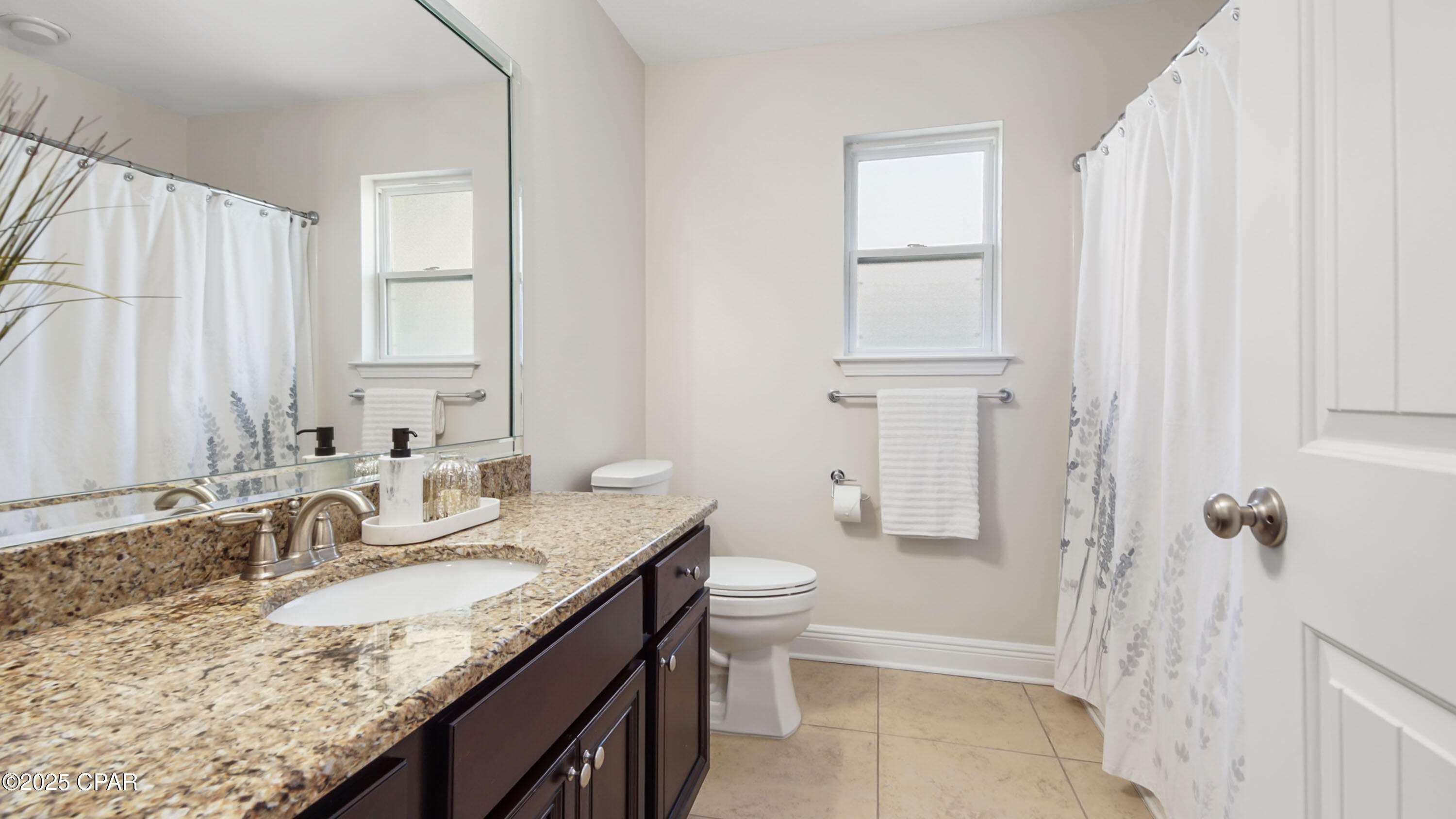 Image 32 For 76 Mosaic Oaks Circle