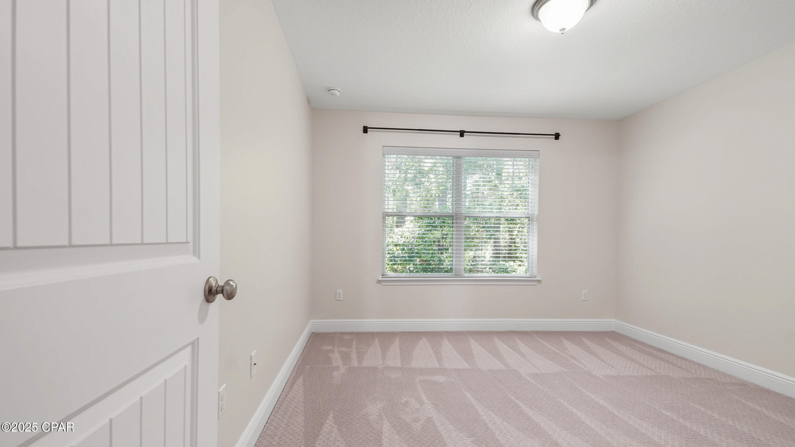 Image 32 For 76 Mosaic Oaks Circle