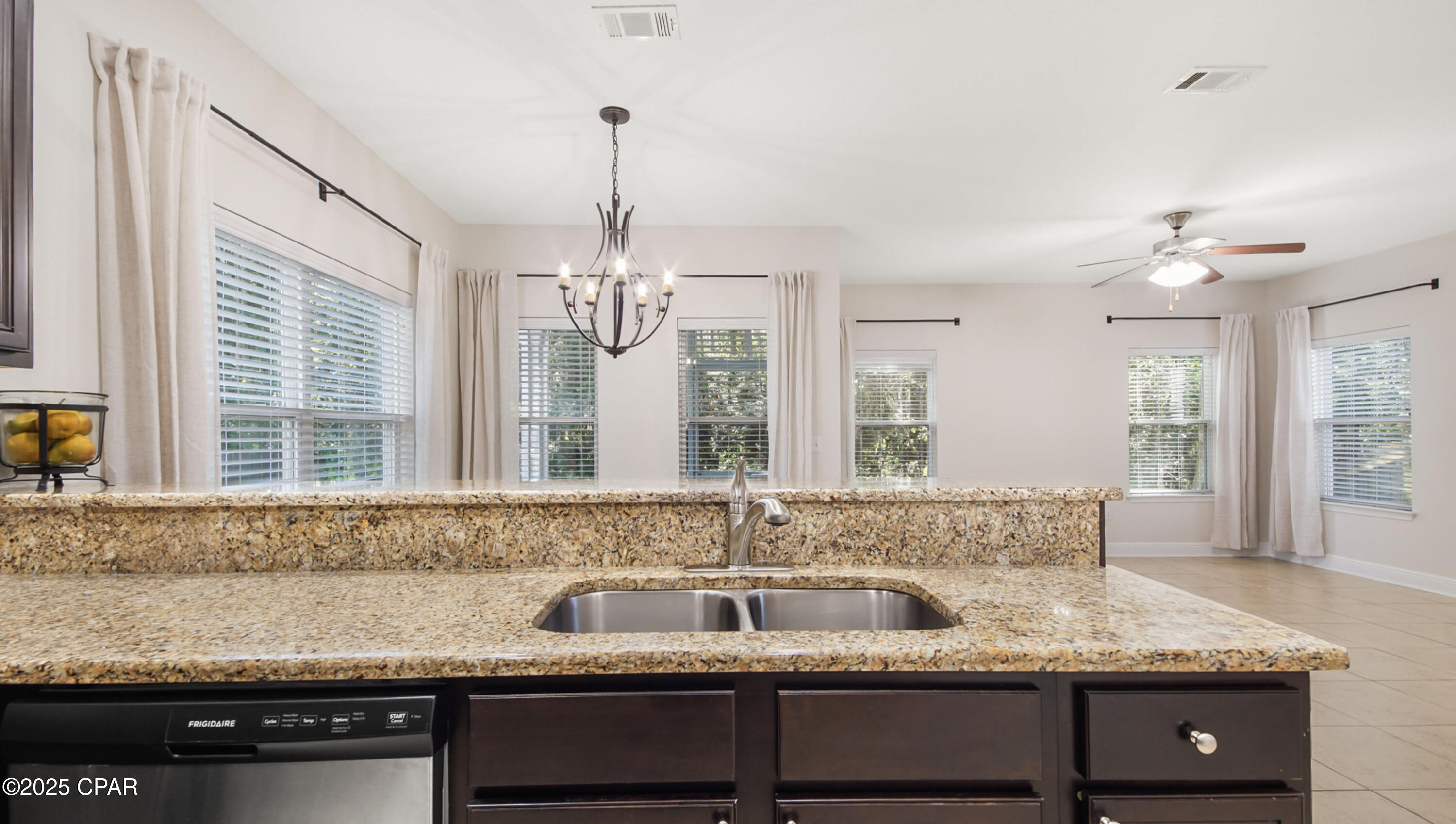 Image 9 For 76 Mosaic Oaks Circle
