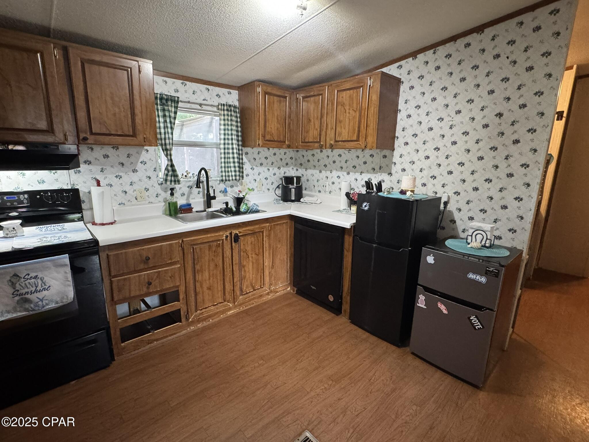2018 Wilson Avenue, Grand Ridge, Florida image 24