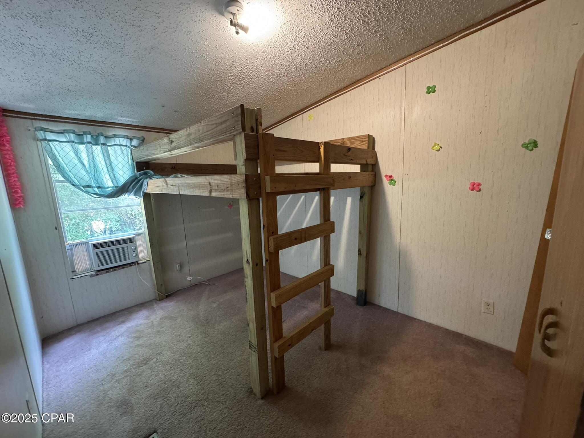 2018 Wilson Avenue, Grand Ridge, Florida image 33