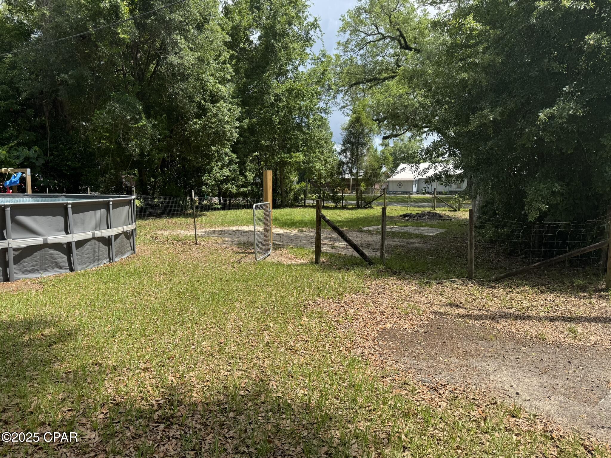 2018 Wilson Avenue, Grand Ridge, Florida image 38