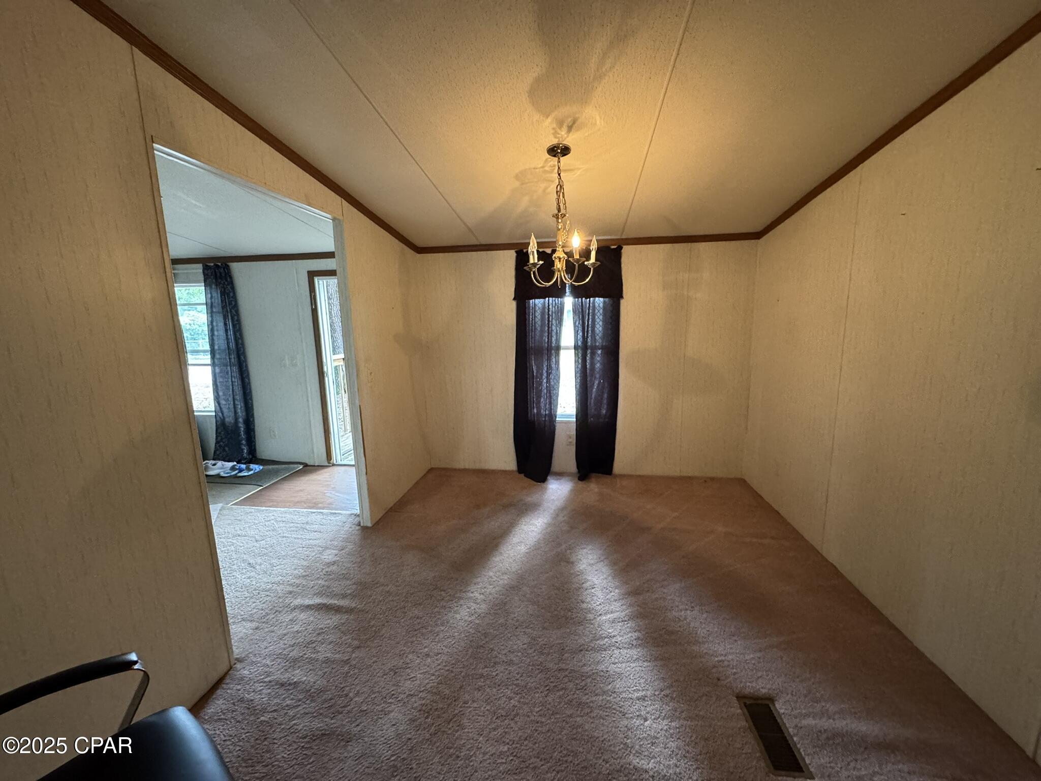 2018 Wilson Avenue, Grand Ridge, Florida image 7