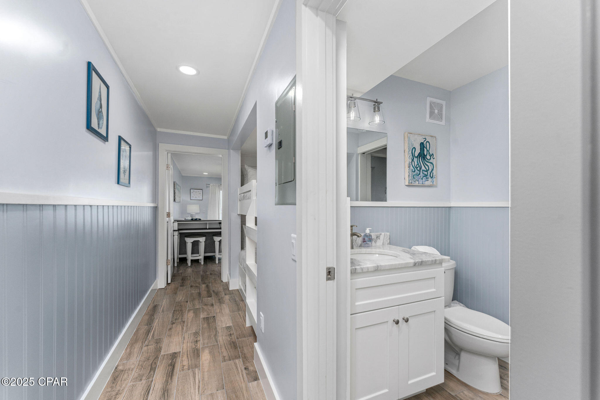 Image 3 For 8743 Thomas Drive 1110