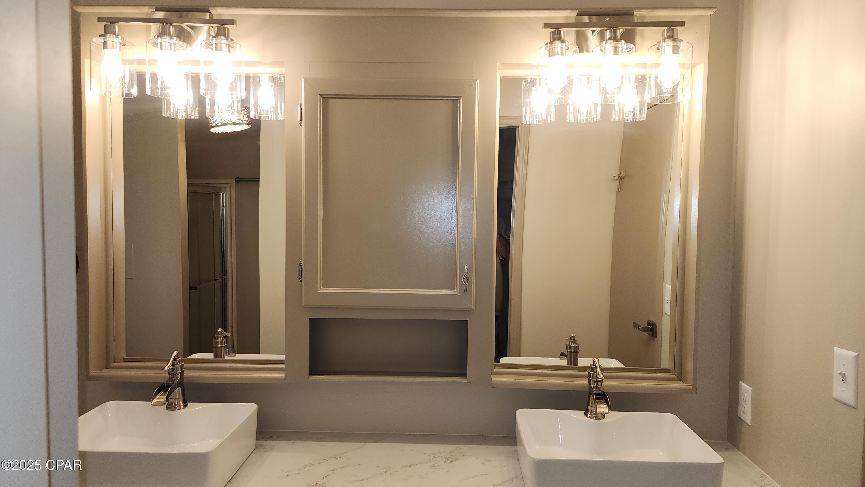 Listing photo id 19 for 4670 Bartow Road