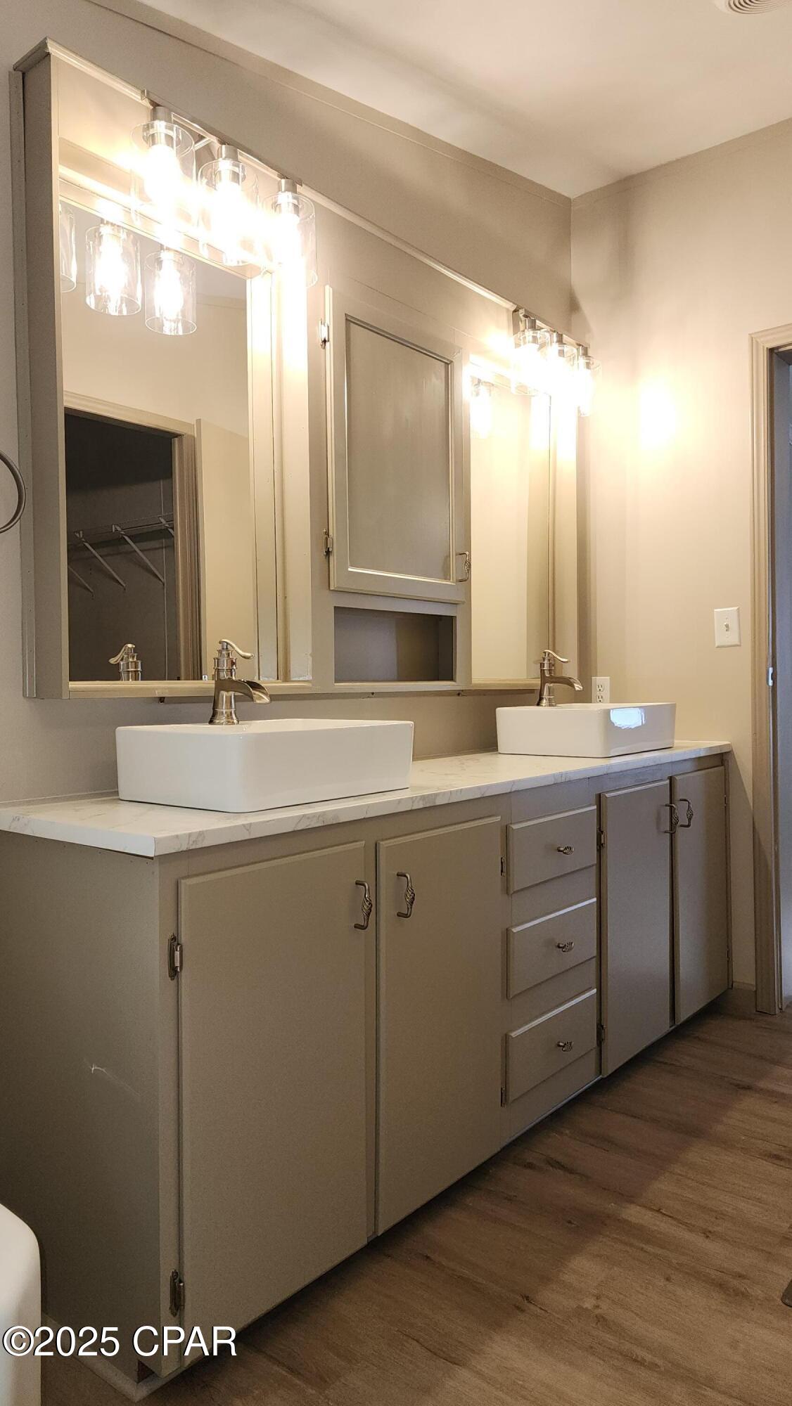 Listing photo id 20 for 4670 Bartow Road