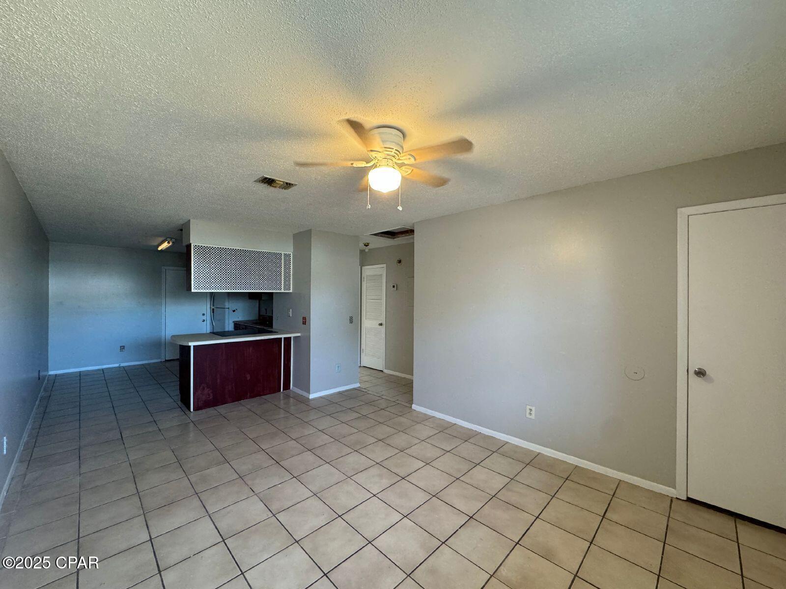 Image 3 For 2716 Banyan Street B