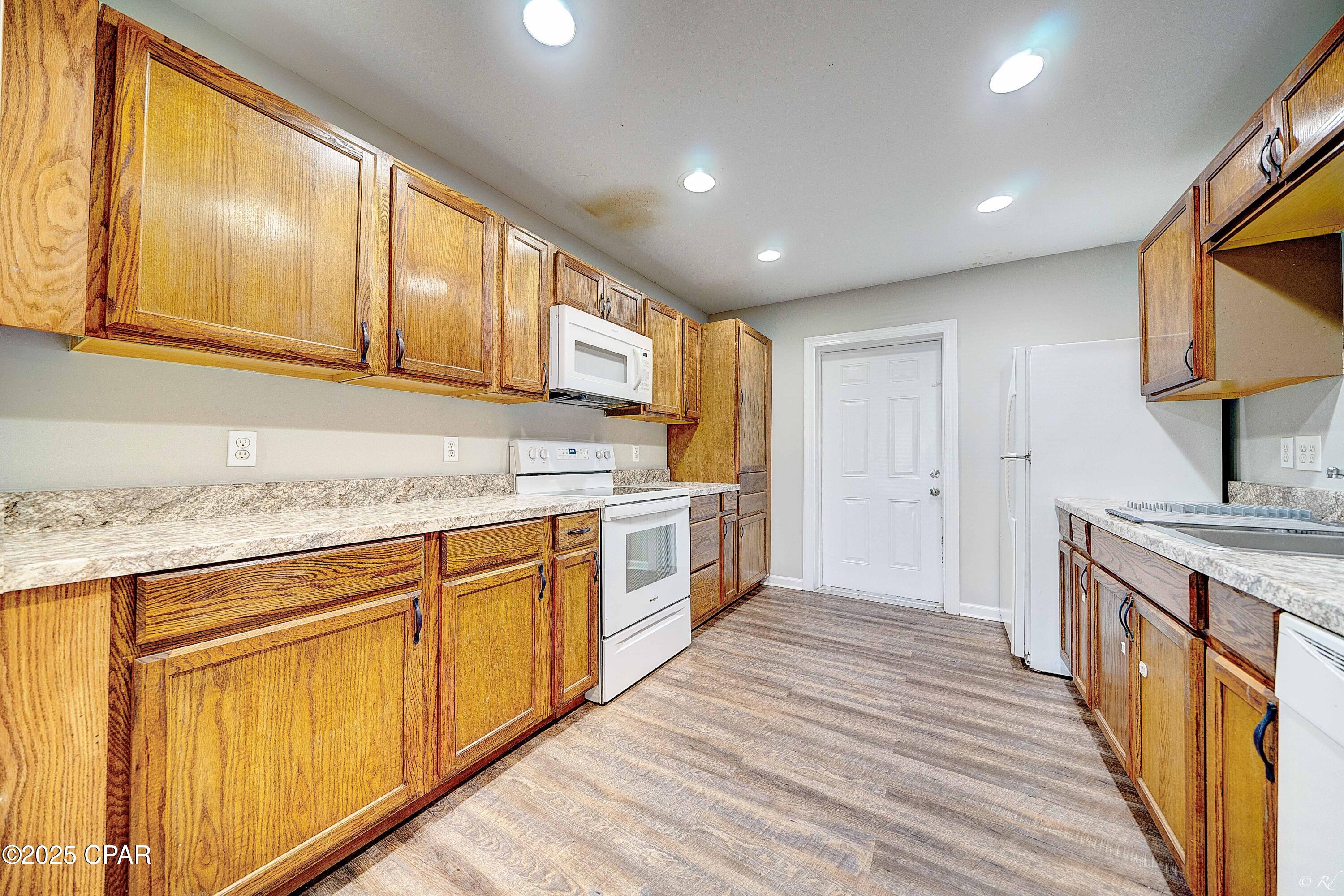 Image 9 For 1902 Baltimore Avenue