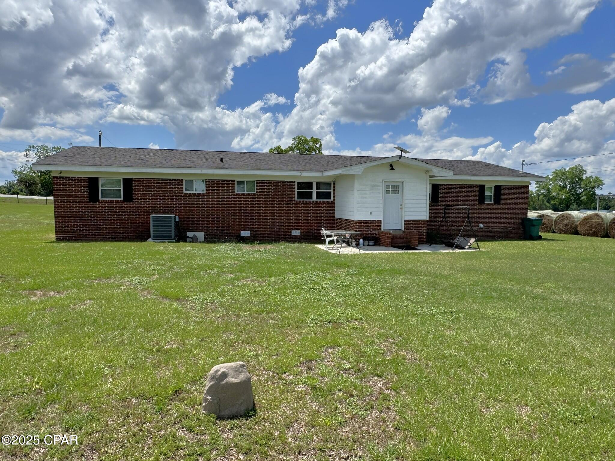 2300 El Bethel Church Road, Grand Ridge, Florida image 25