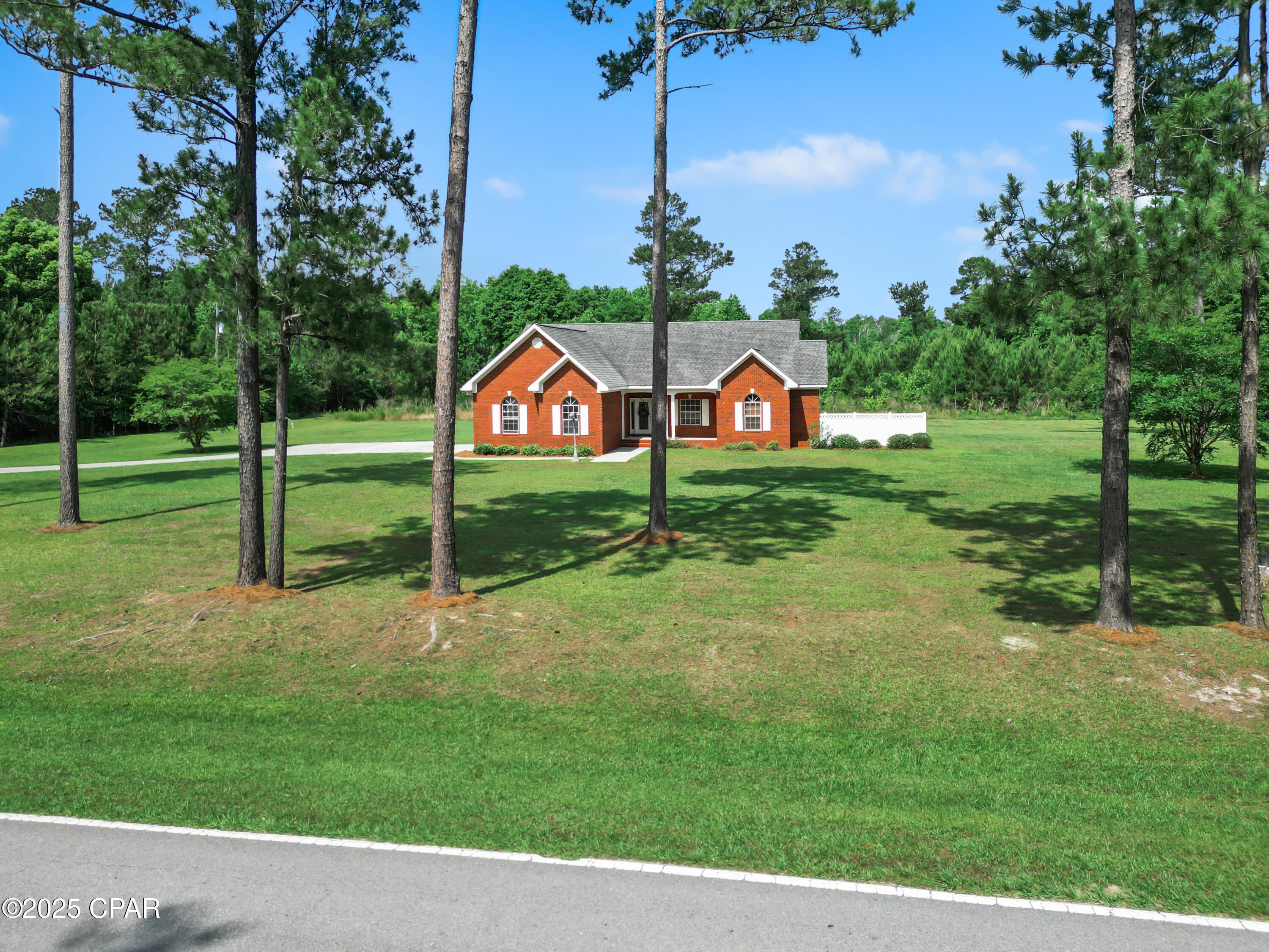 13761 NW Pea Ridge Road, Bristol, Florida image 6