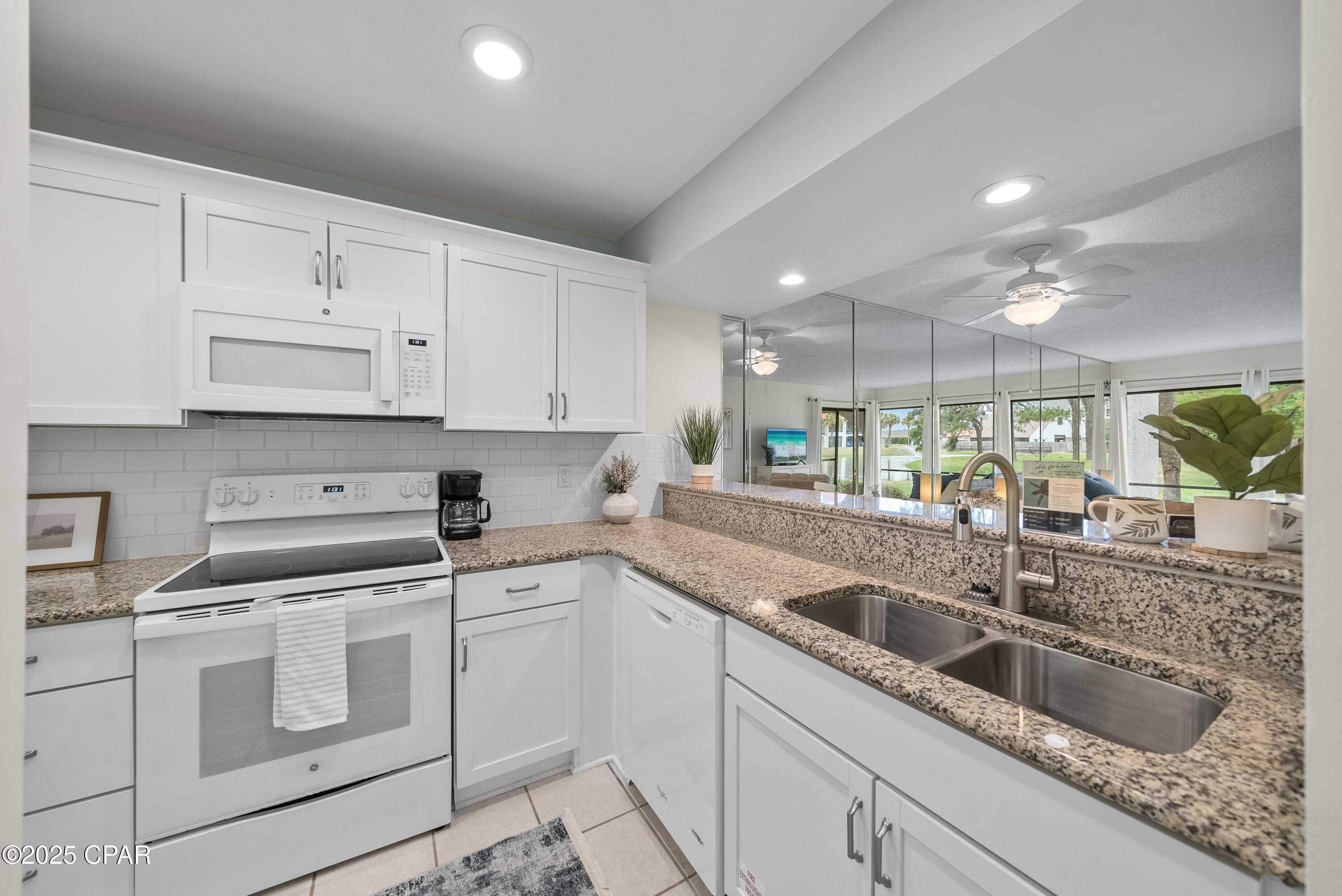520 N Richard Jackson Boulevard #703, Panama City Beach, Florida image 10