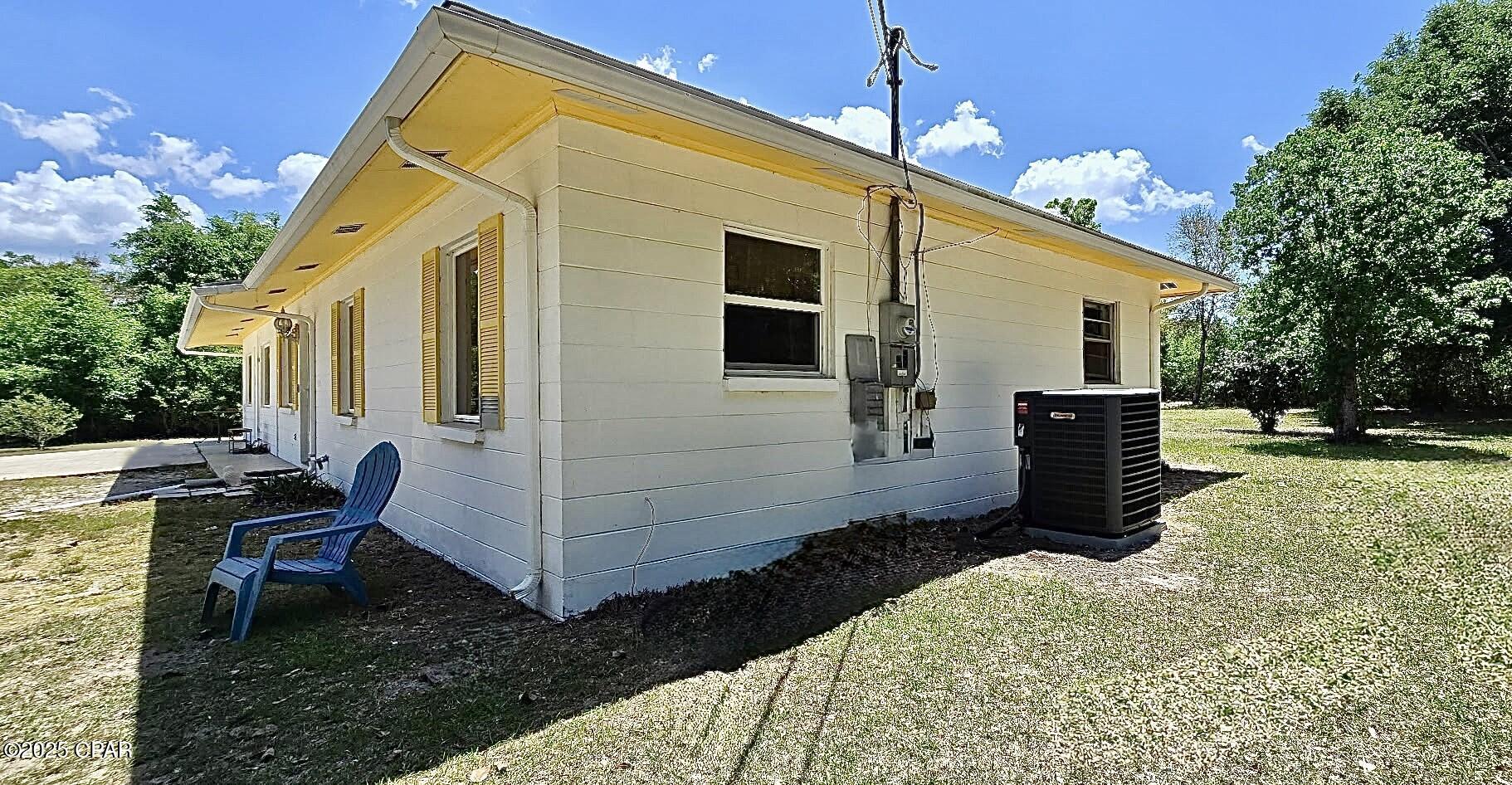 9541 Stauber Lane, Youngstown, Florida image 12