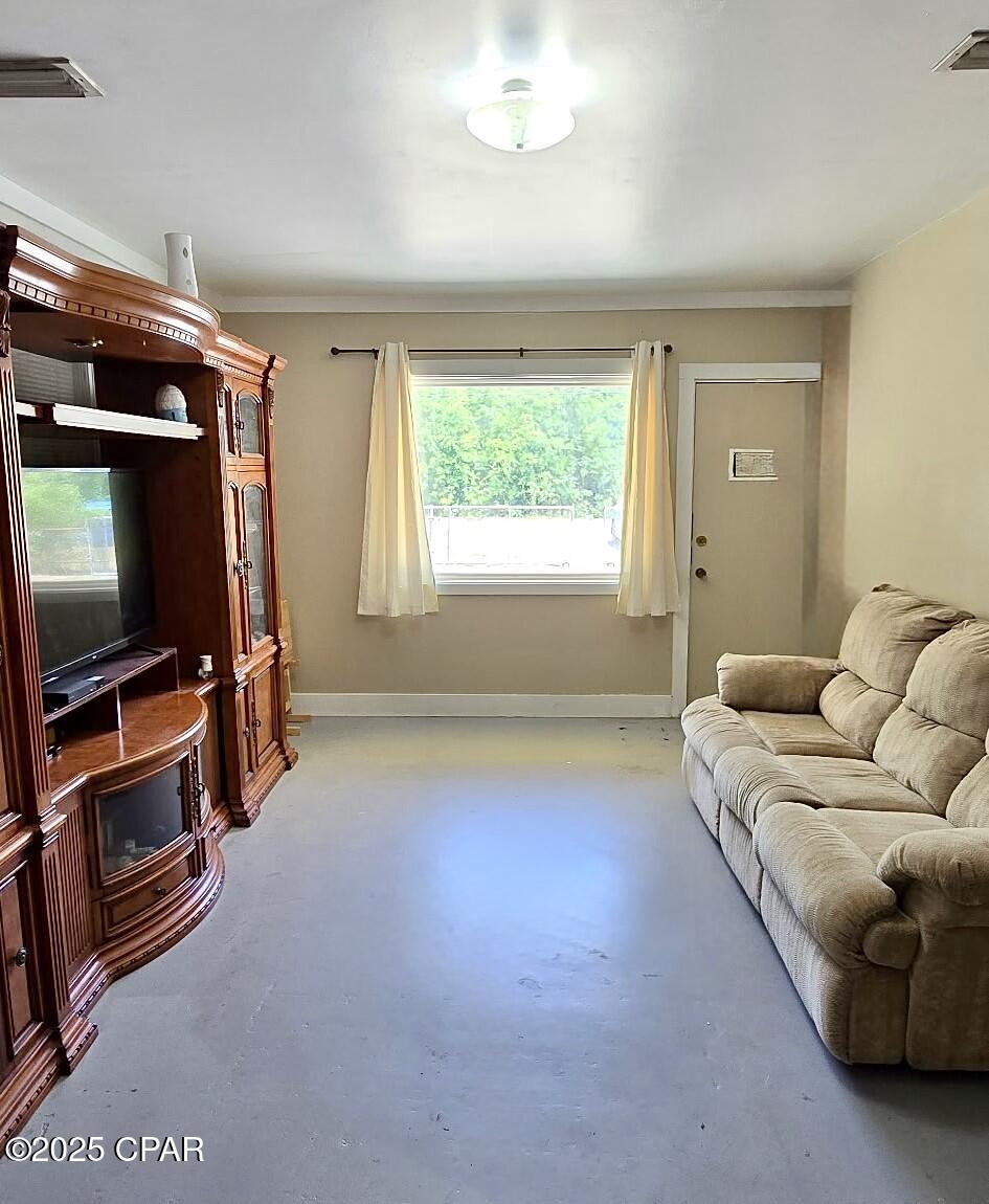 9541 Stauber Lane, Youngstown, Florida image 3