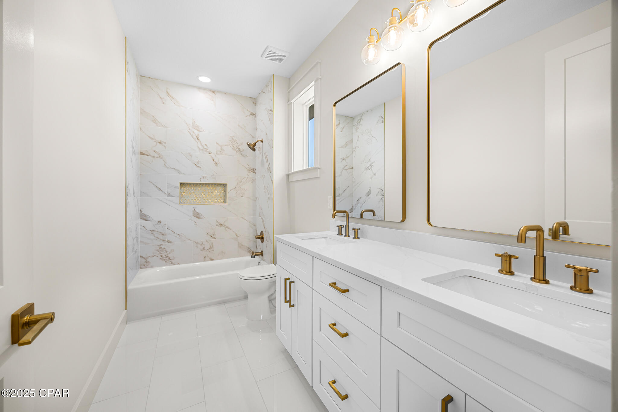 Listing photo id 25 for 6424 Sunset Avenue