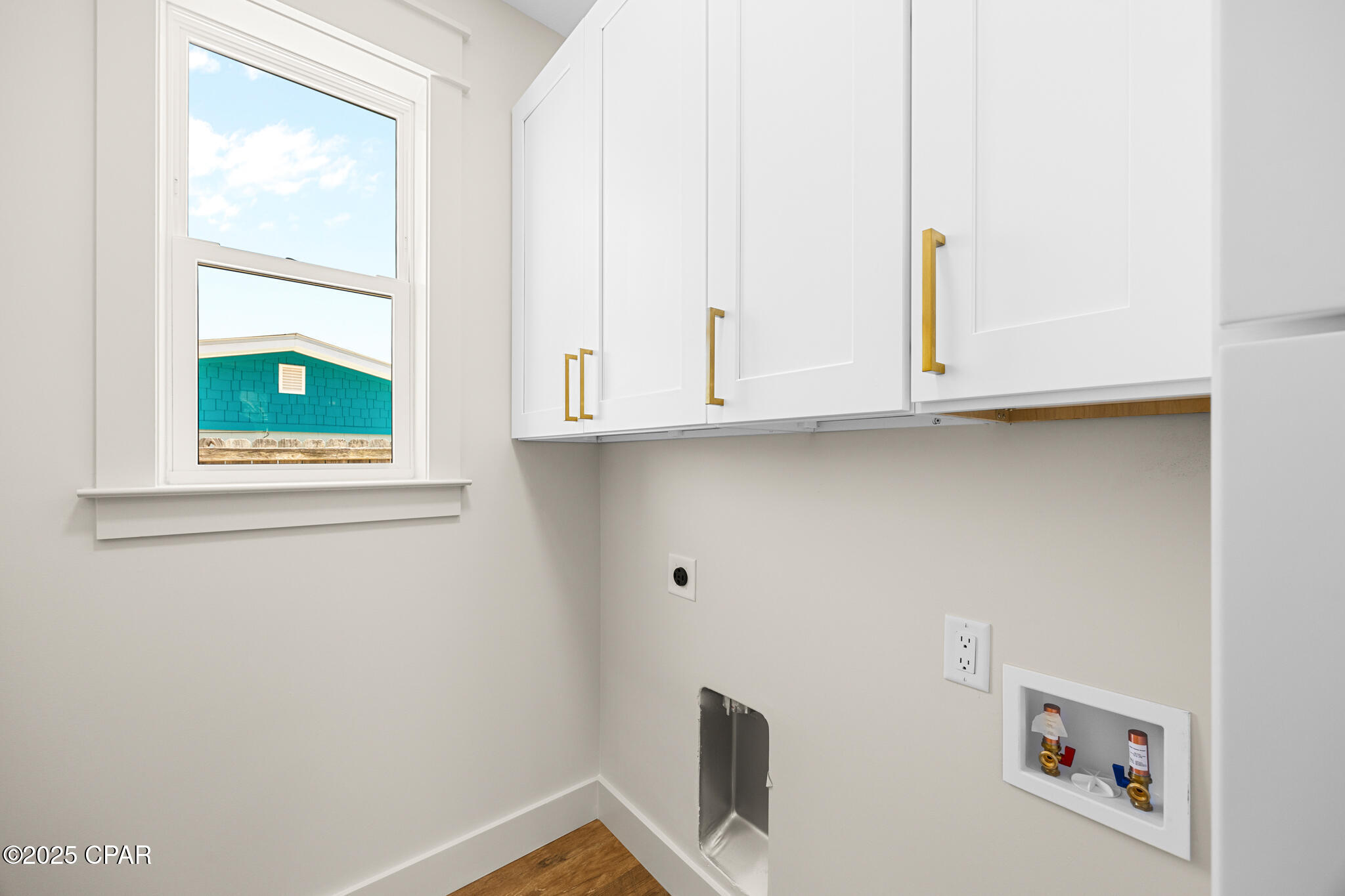 Listing photo id 43 for 6424 Sunset Avenue