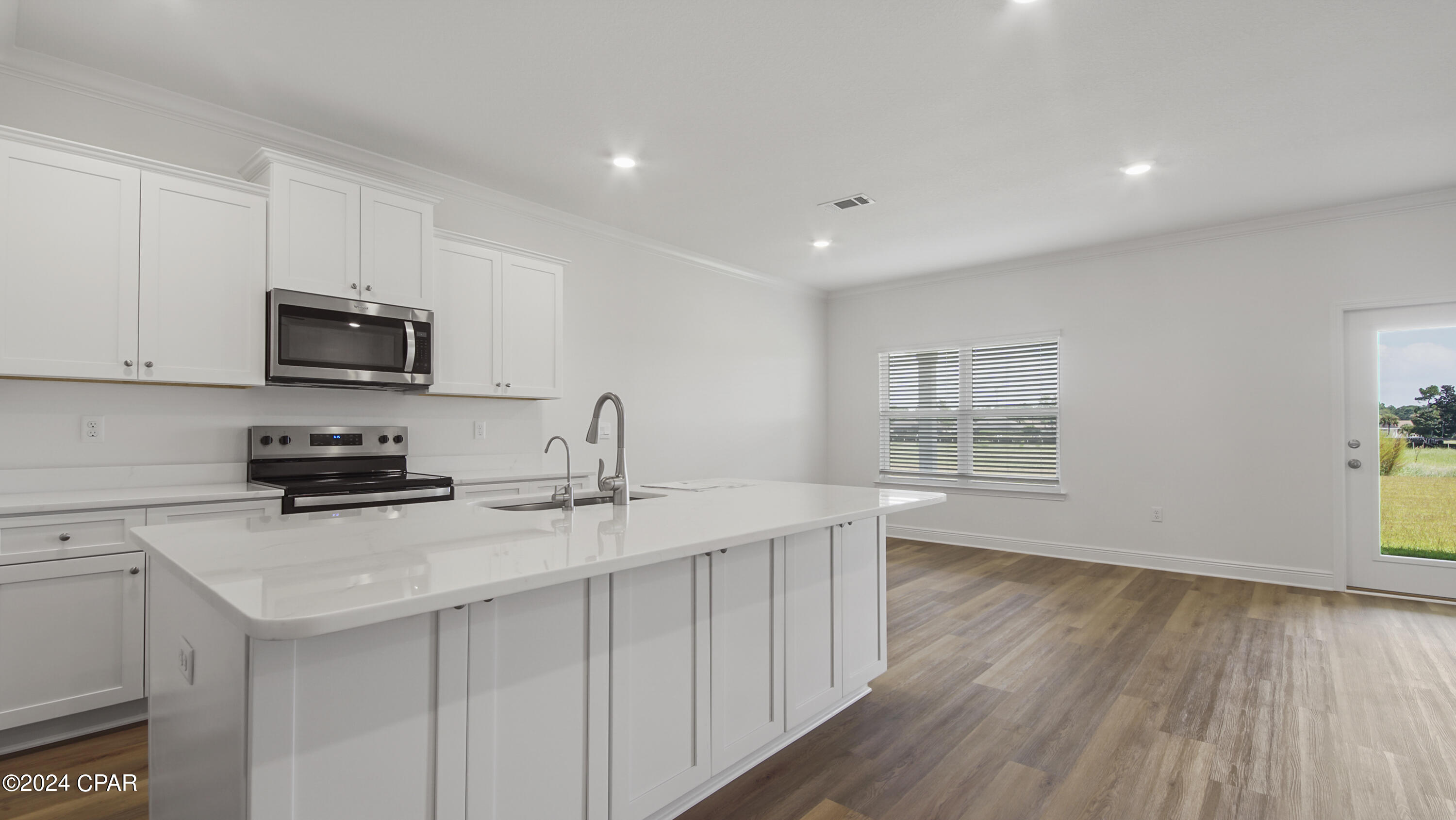Listing photo id 16 for 153 Dama Del Mar Way