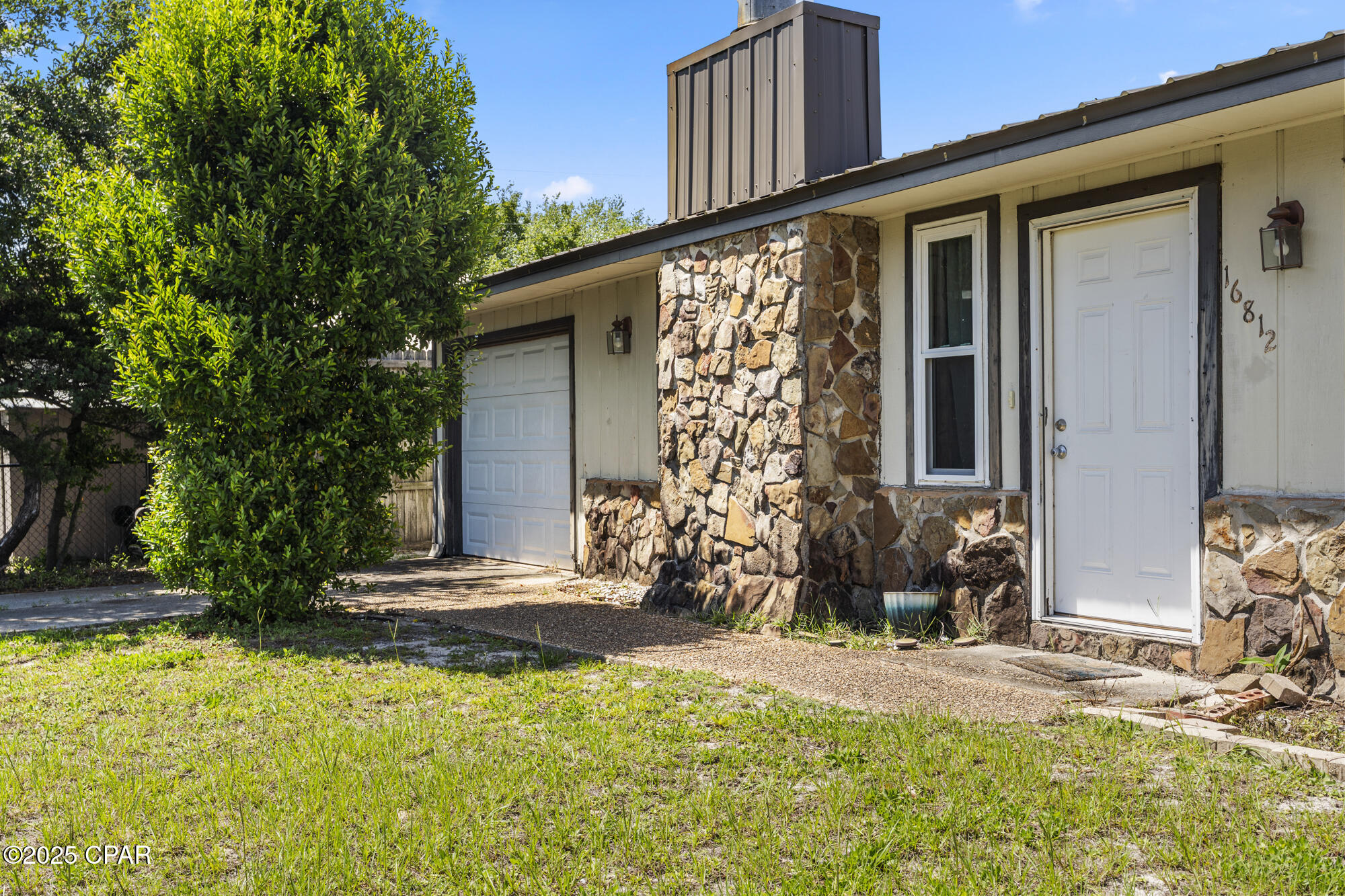 Image 2 For 16812 Castile Avenue