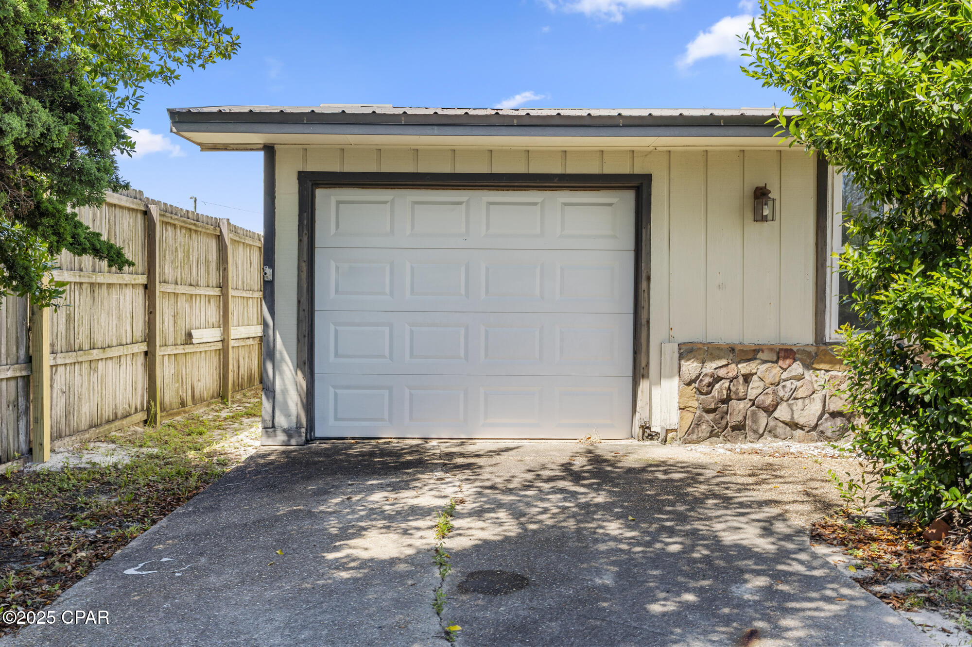 Image 3 For 16812 Castile Avenue