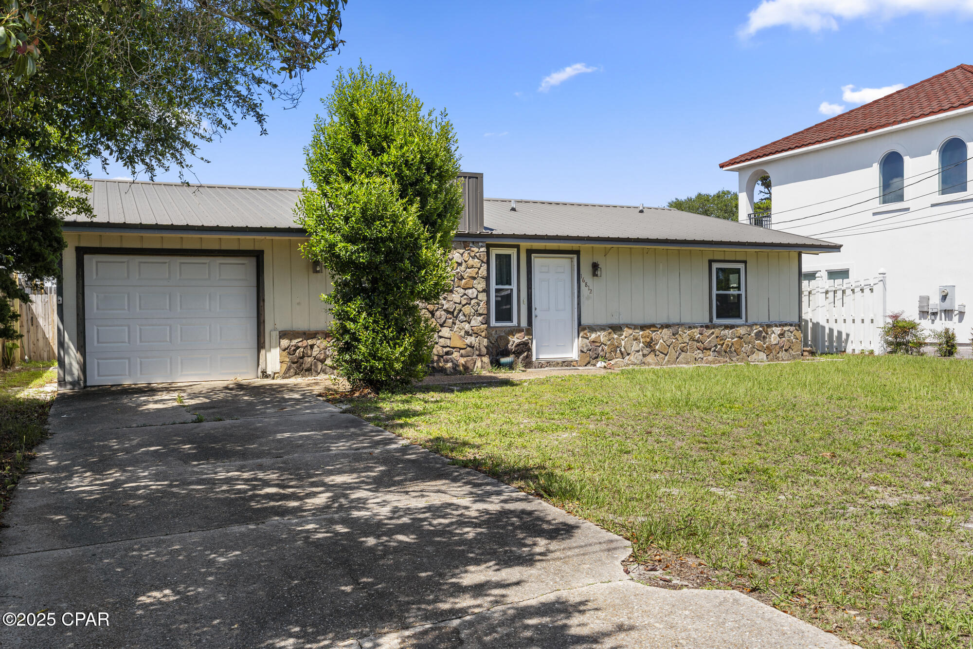 Image 37 For 16812 Castile Avenue